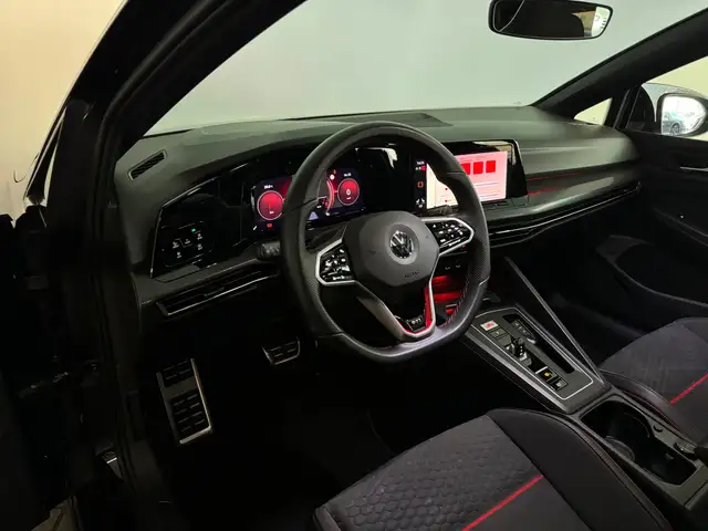 Volkswagen Golf view 5
