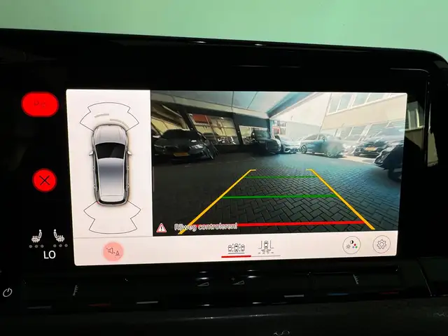Volkswagen Golf view 20