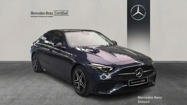 Mercedes-Benz C-Class view 3