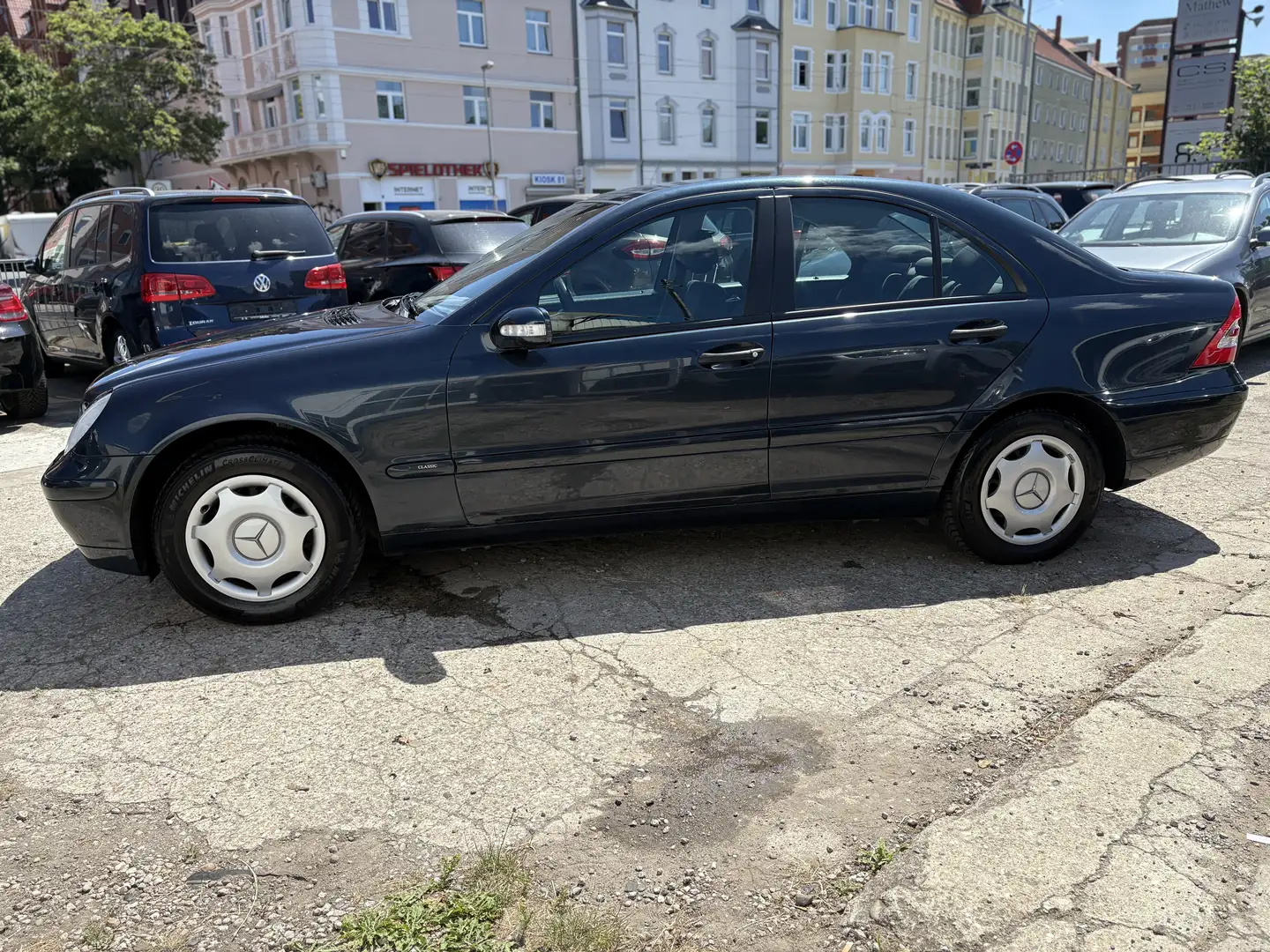 Mercedes-Benz C 180 Kompressor/ TÜV NEU/ 1.HAND/ KLIMA Schwarz - 2