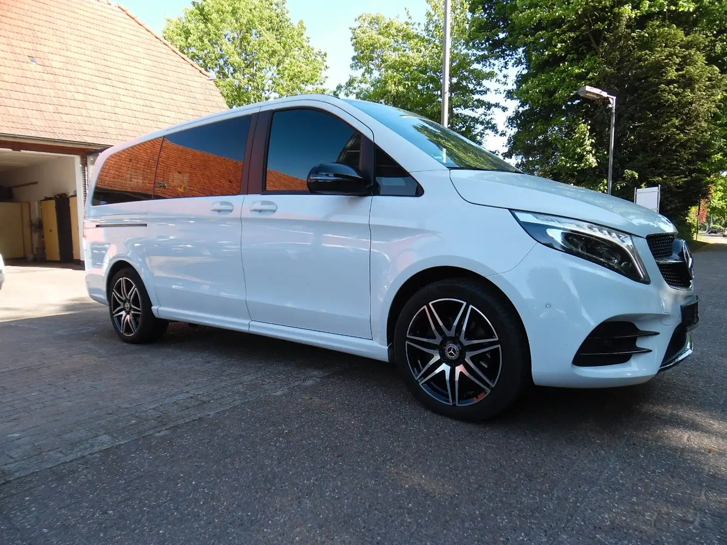 Mercedes-Benz V 250 d AMG-LINE Lang 7-Sitzer*9 GTronic*19 Zoll Blanc - 1
