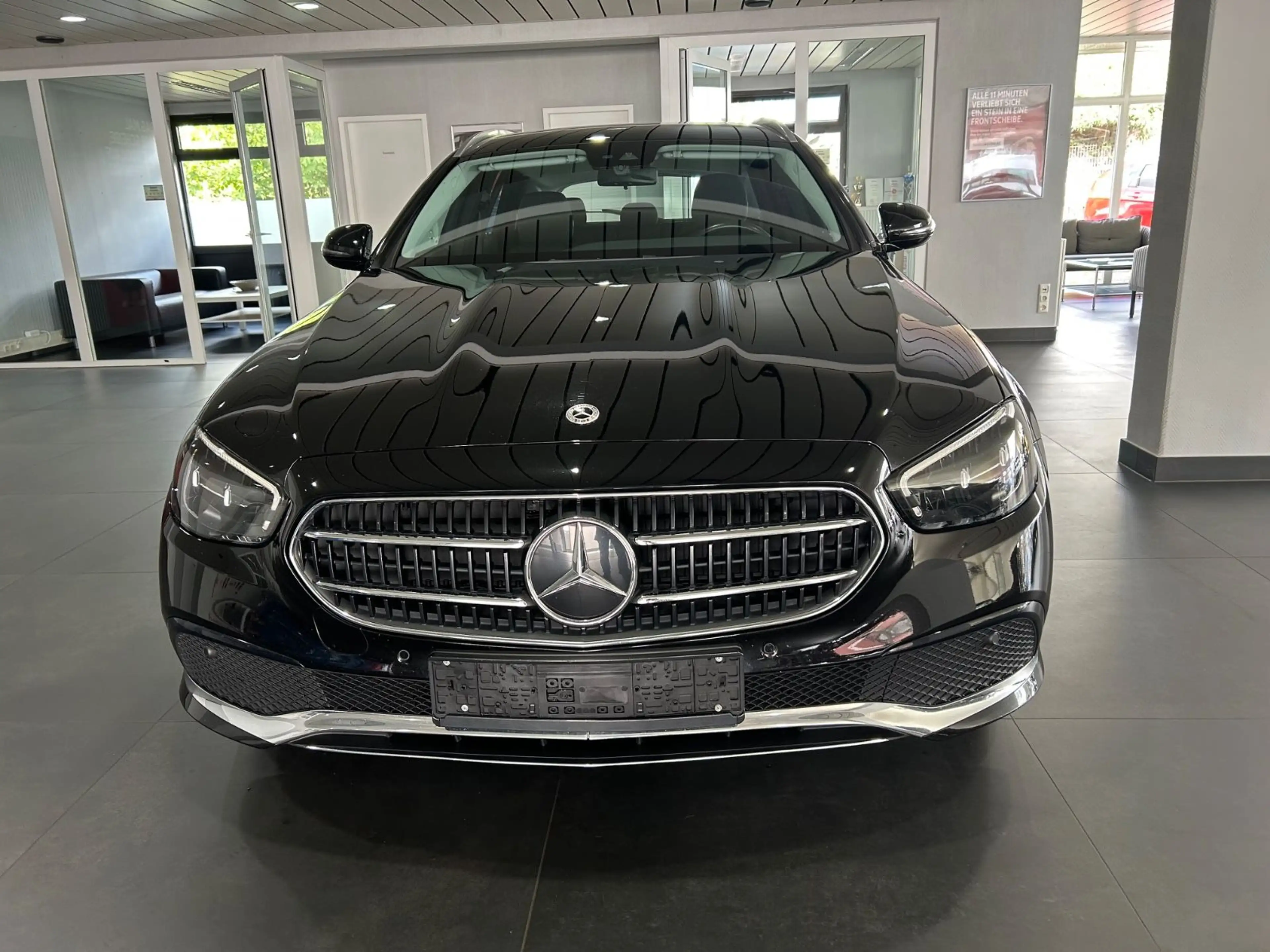 Mercedes-Benz E 300 de Kombi  Autom.  Navi Kamera LED — photo 2