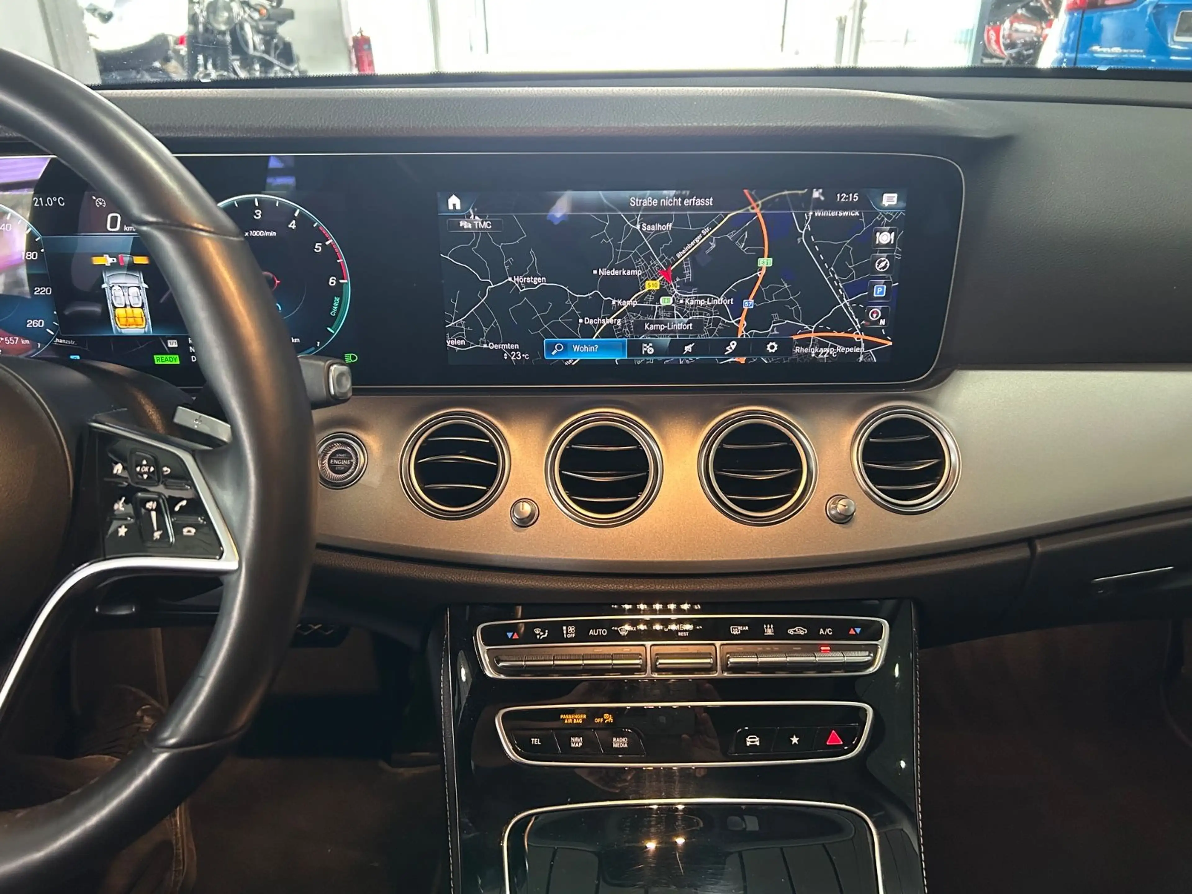 Mercedes-Benz E 300 de Kombi  Autom.  Navi Kamera LED — photo 12