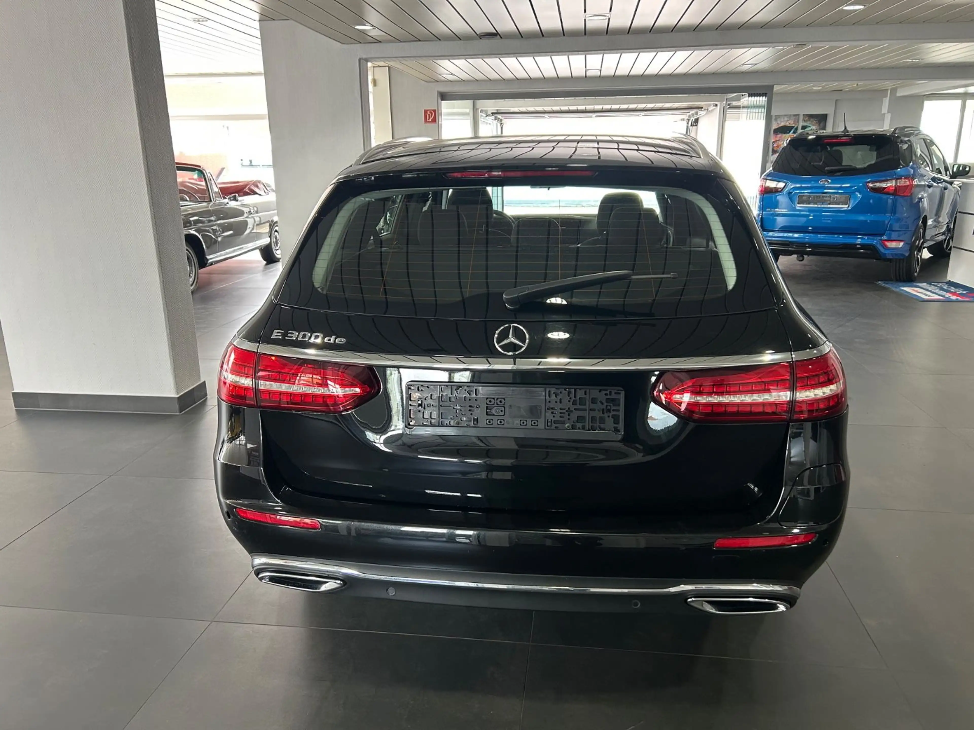 Mercedes-Benz E 300 de Kombi  Autom.  Navi Kamera LED — photo 5