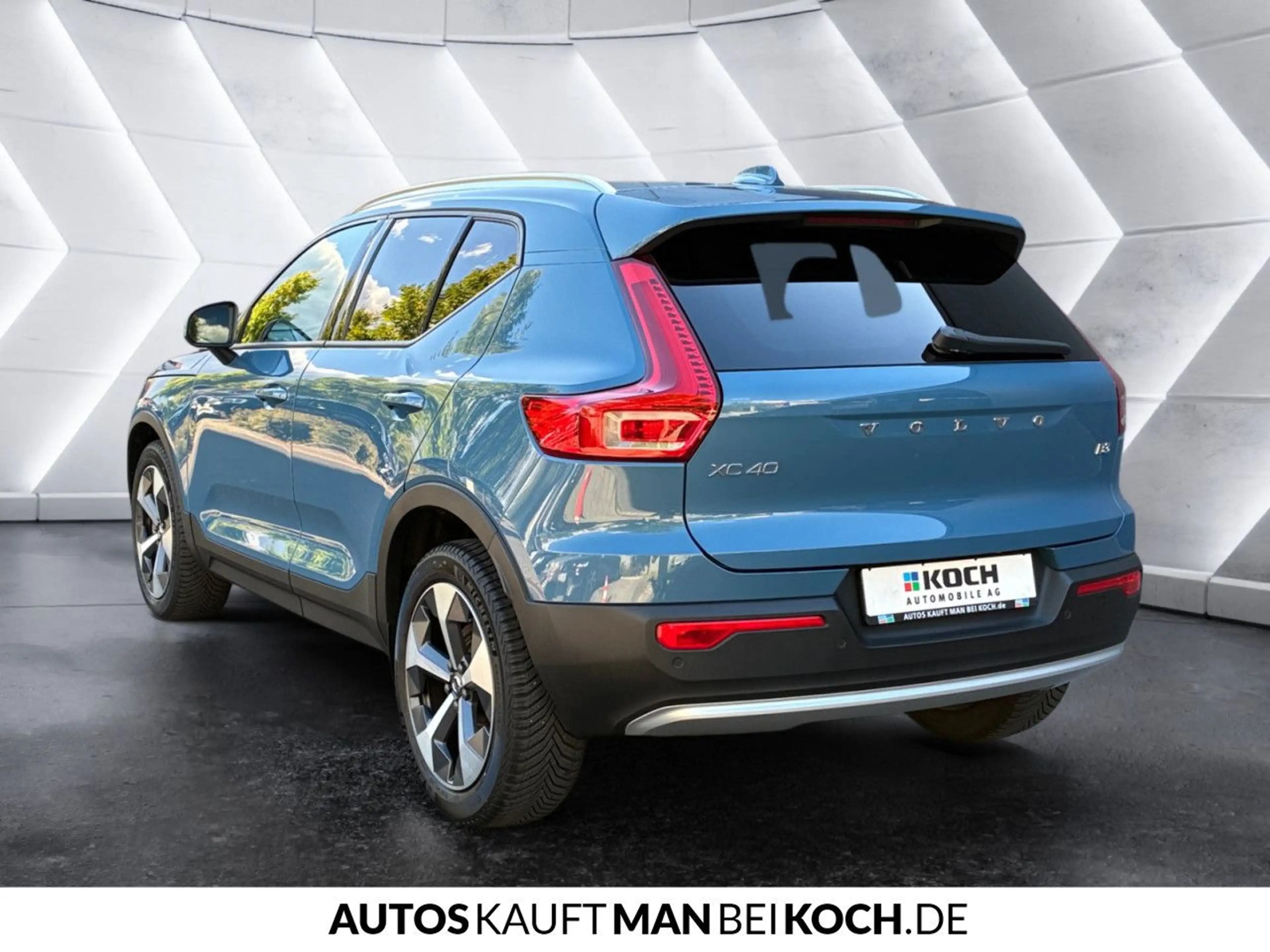 Volvo XC40 B3 B Core ACC SHZ NAVI LED DAB+ — photo 3