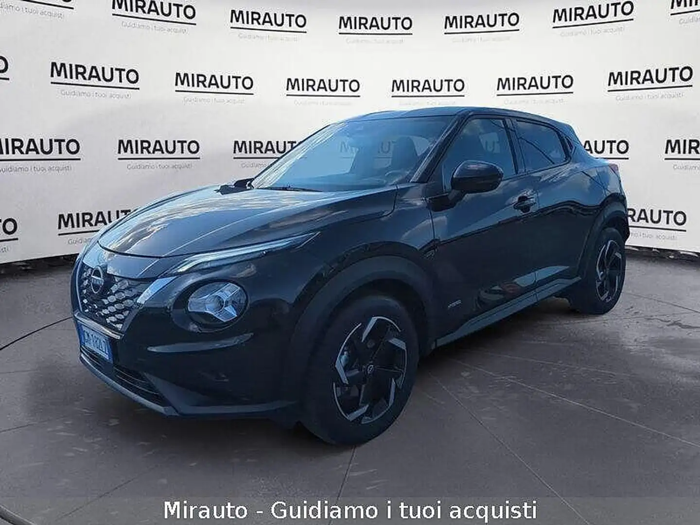 Nissan Juke 1.6 HEV N-Connecta Auto Schwarz - 2