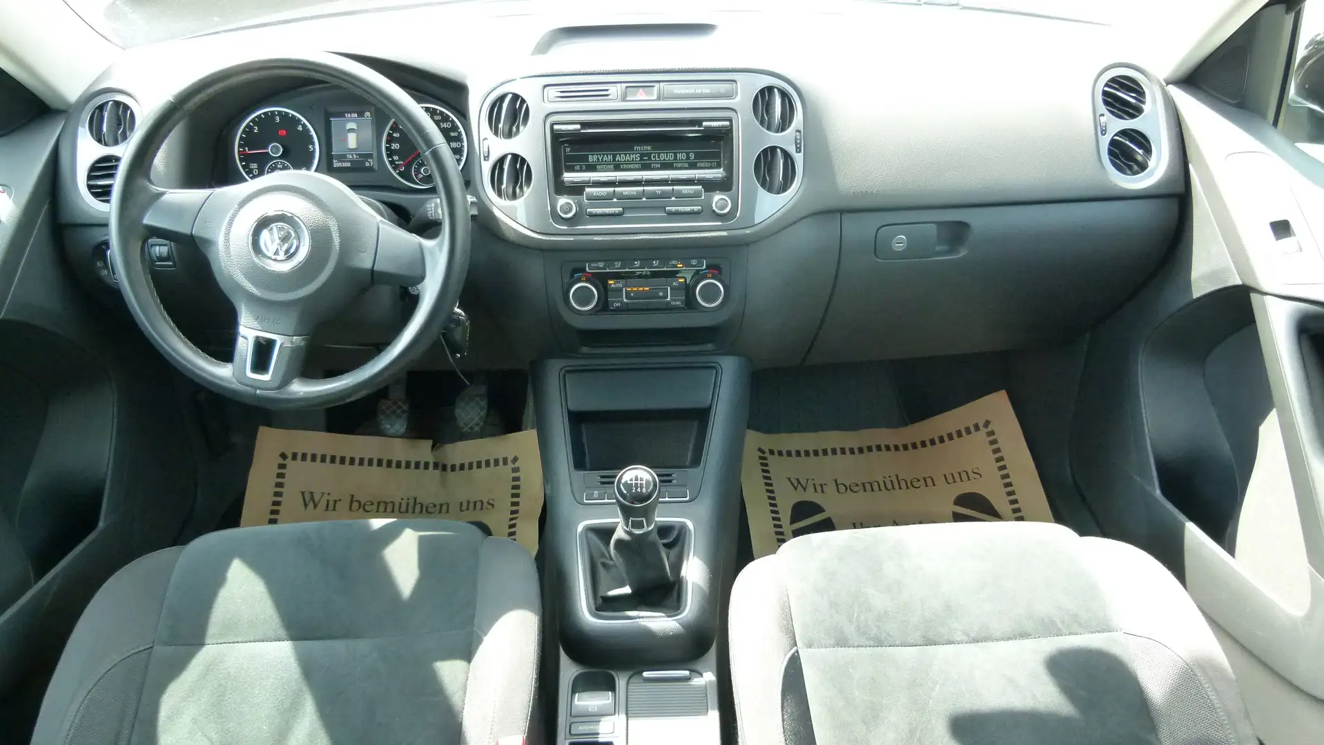 Volkswagen Tiguan Sport 2,0 TDI *1.BESITZ*XENON*ÖAMTC PICKERL* Noir - 2