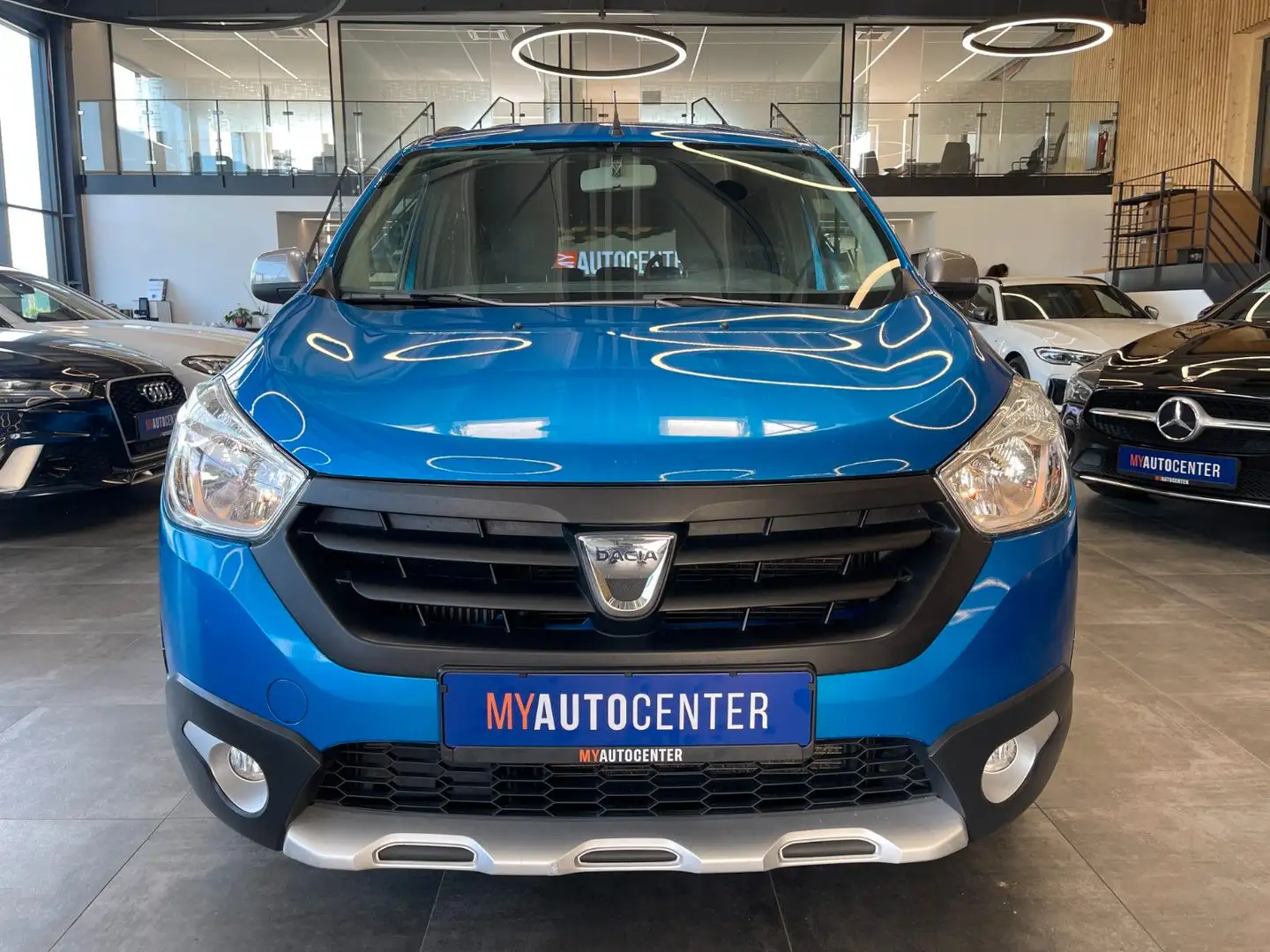 Dacia Lodgy Stepway *7.SITZER*NAVI*TEMPOMAT*KLIMA*PDC* Azul - 2