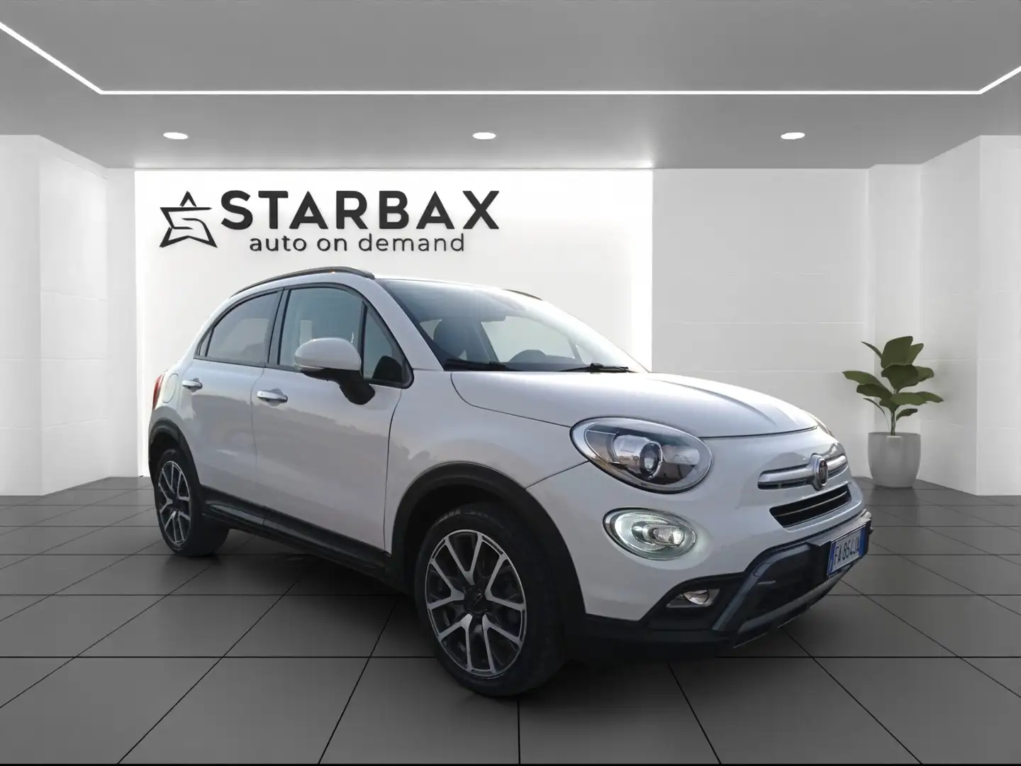 Fiat 500X 500X 1.6 MultiJet 120 CV Cross xenon keyless Navi Weiß - 1