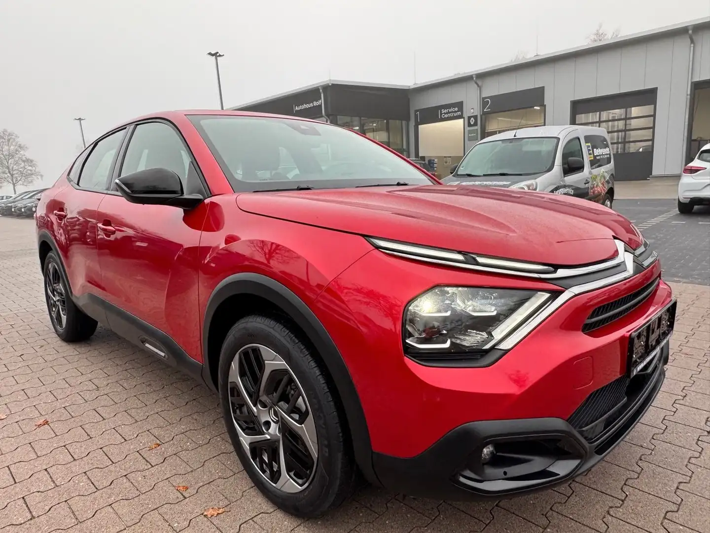 Citroen C4 X Feel Pack 130 PS Rouge - 1