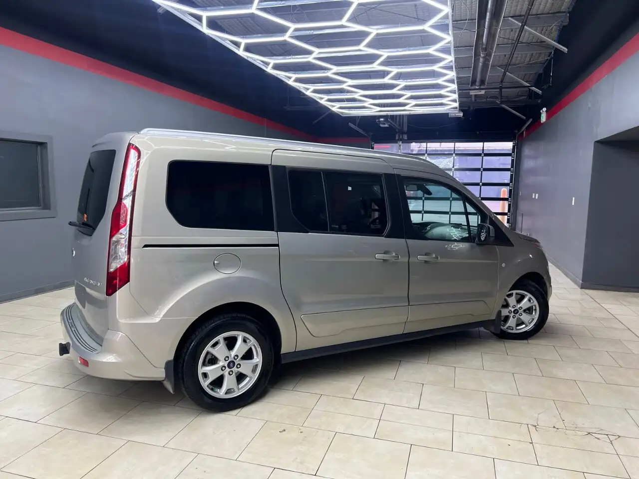 Ford Transit Connect снимка Ford Transit Connect
