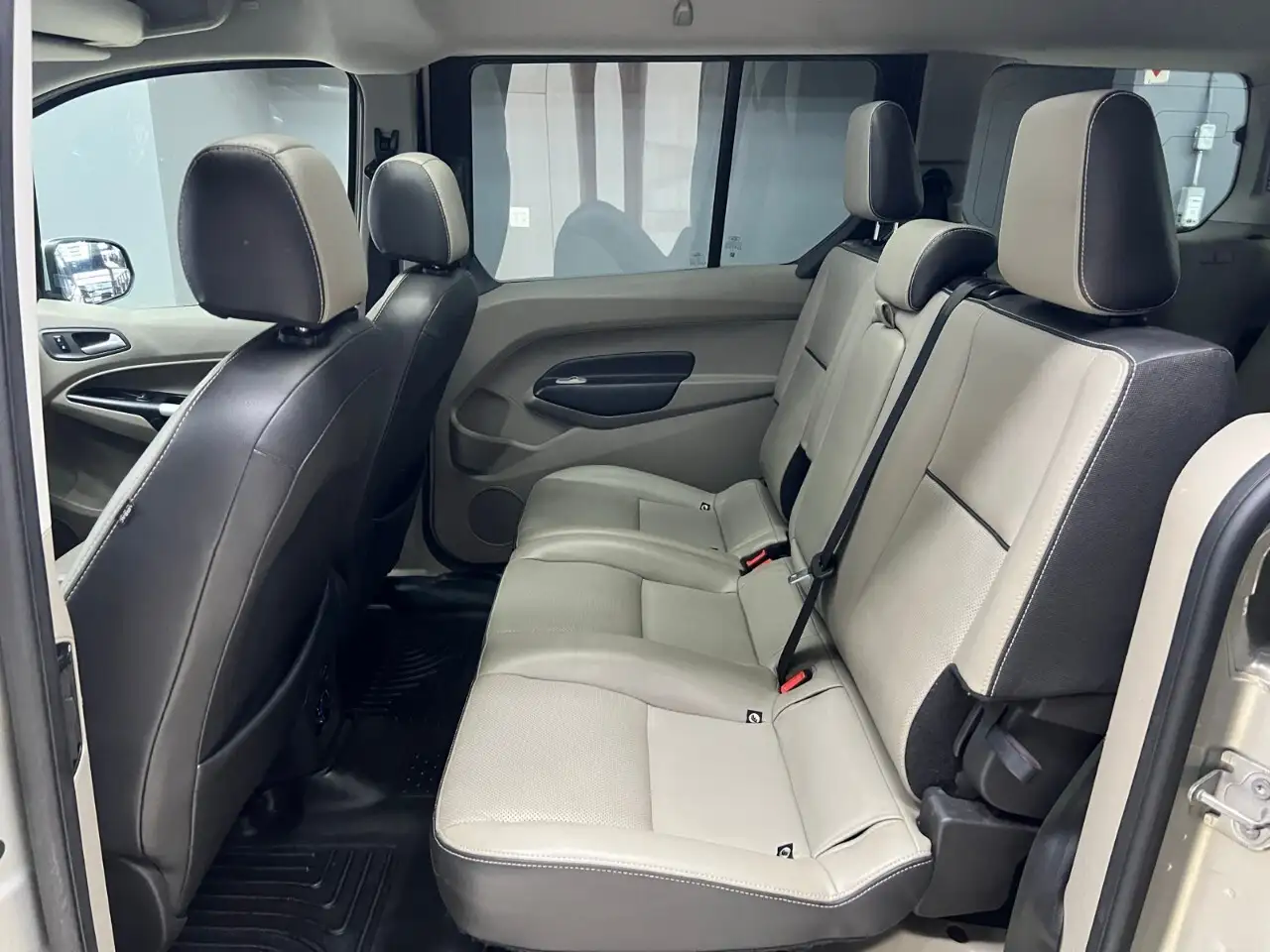 Ford Transit Connect снимка Ford Transit Connect