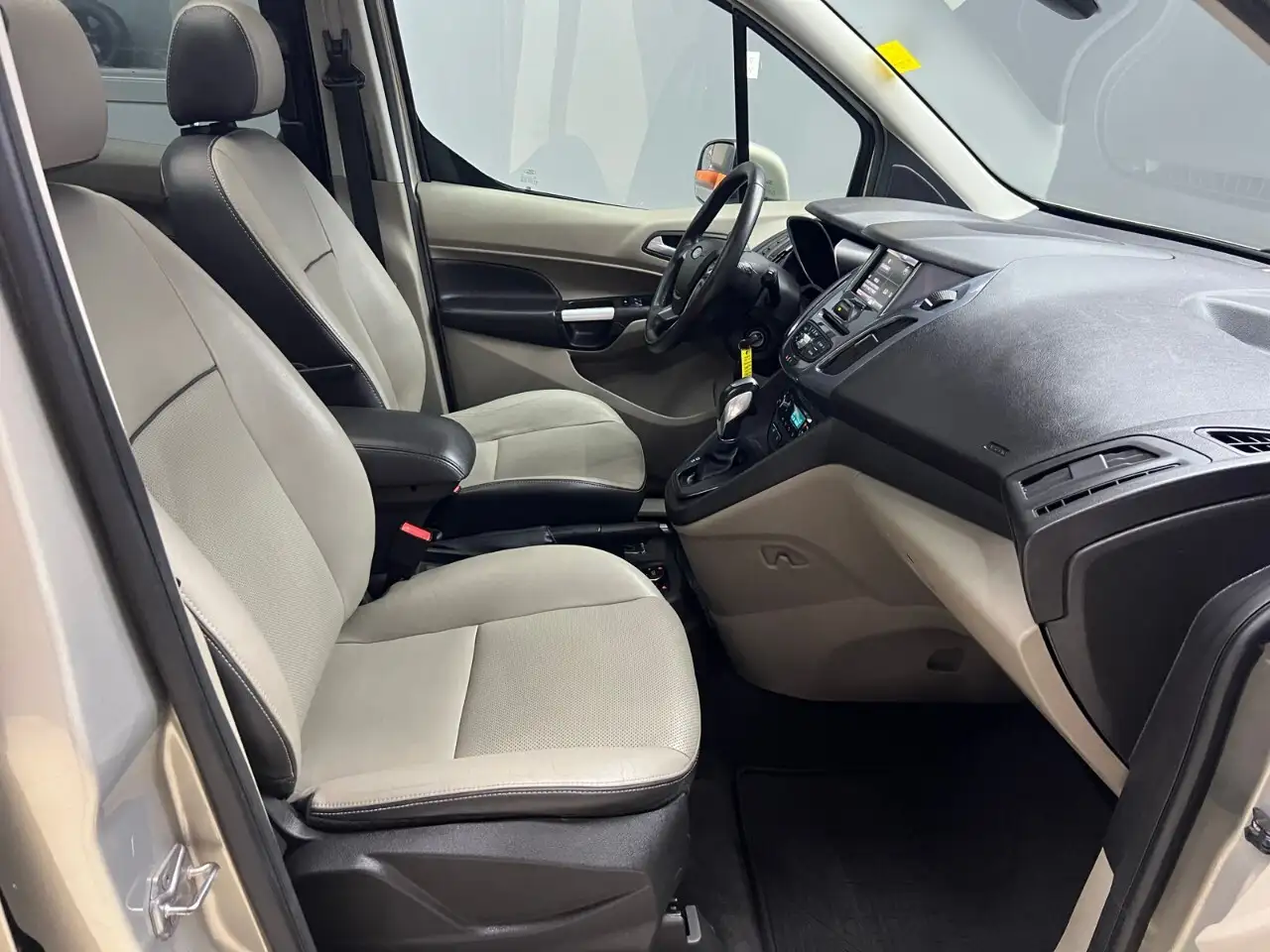 Ford Transit Connect снимка Ford Transit Connect
