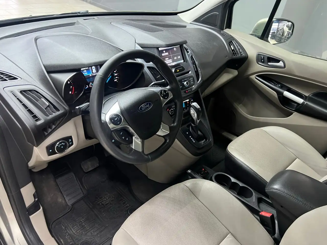 Ford Transit Connect снимка Ford Transit Connect
