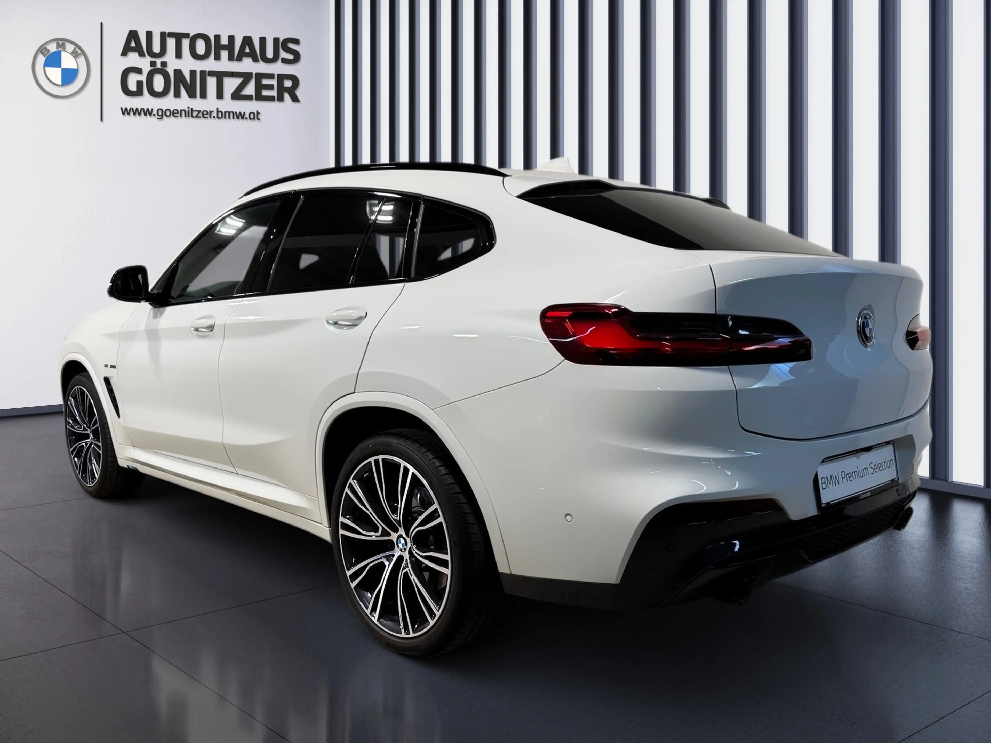 BMW X4 xDrive20d — photo 11