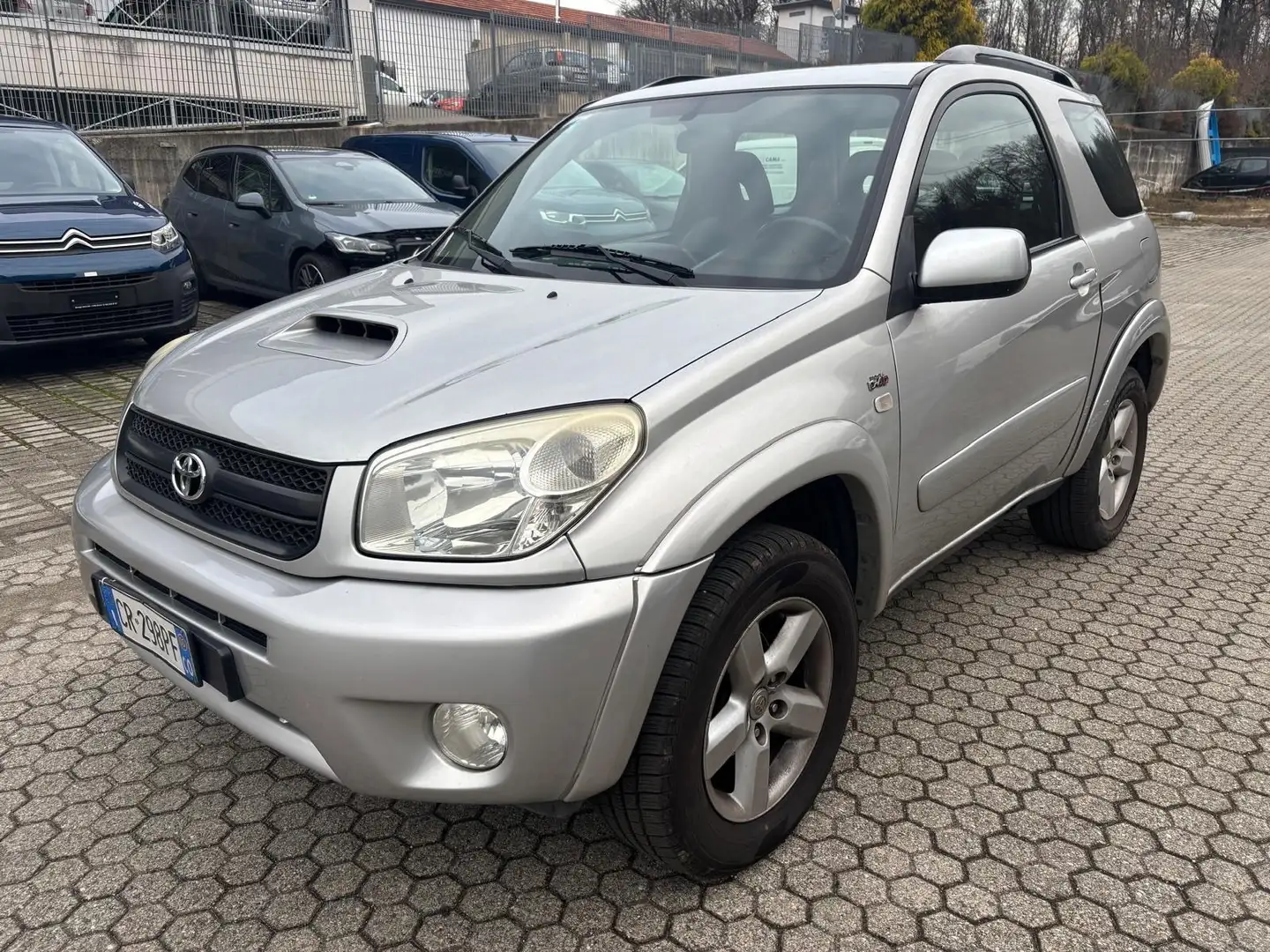 Toyota RAV 4 RAV4 2.0 Tdi D-4D cat 3 porte Sol Argent - 1