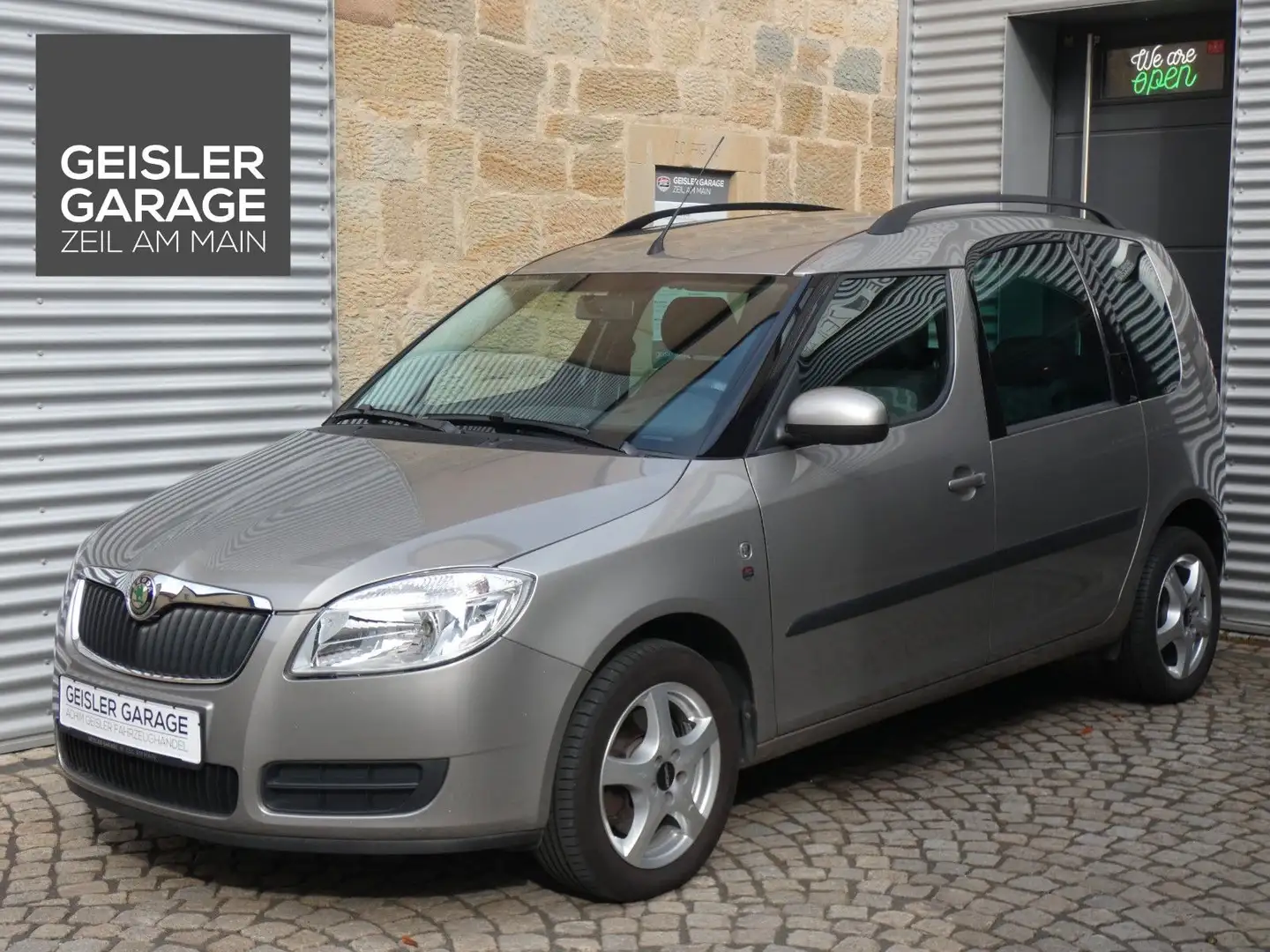 Skoda Roomster 1.4 TDI Style Plus Edition aus 1. Hand Beige - 1