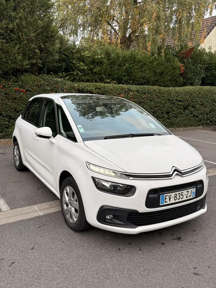 Citroen C4 Picasso PureTech 110 S\u0026S Attraction