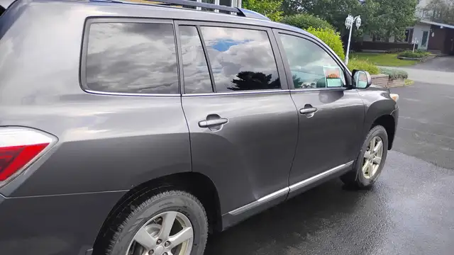 Toyota Highlander 2012 — photo 2