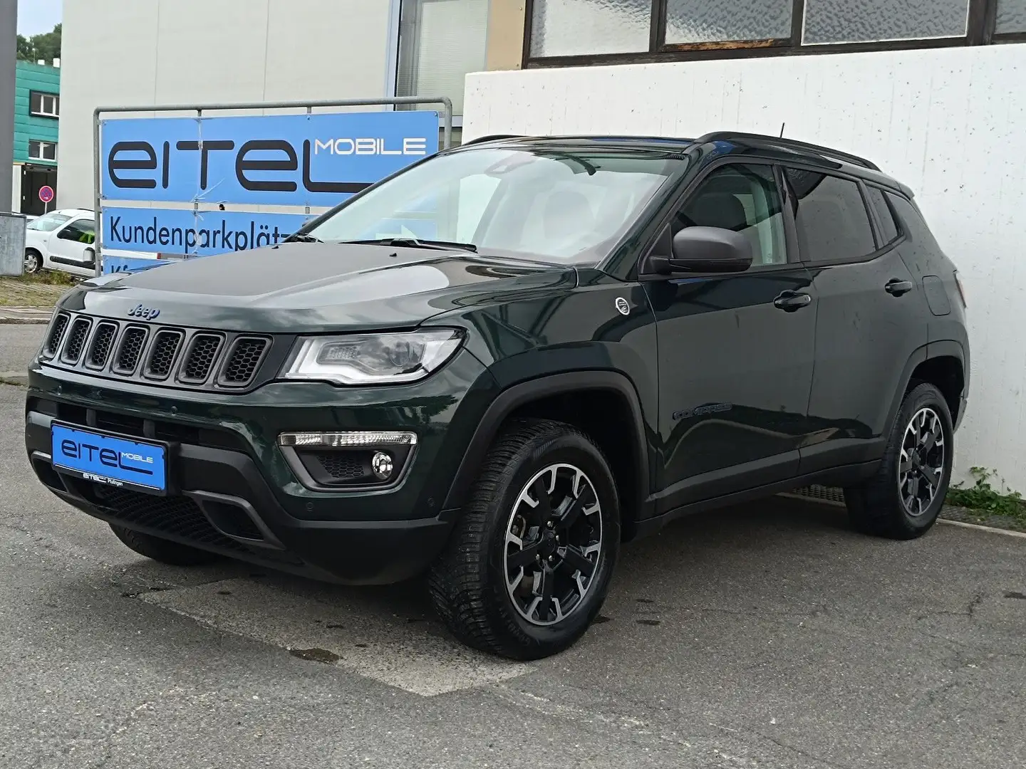 Jeep Compass Trailhawk Plug-In Hybrid 4WD Panorama Vert - 1