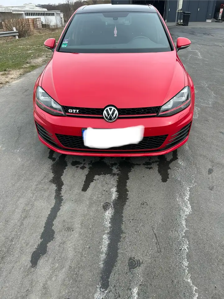 Volkswagen Golf GTI