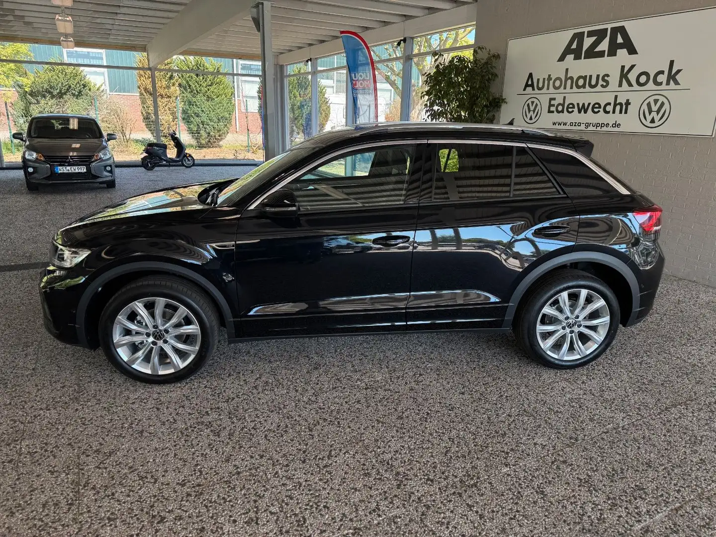 Volkswagen T-Roc 1,5 TSI DSG R-Line *Kamera*ACC*LED*APP* Noir - 2