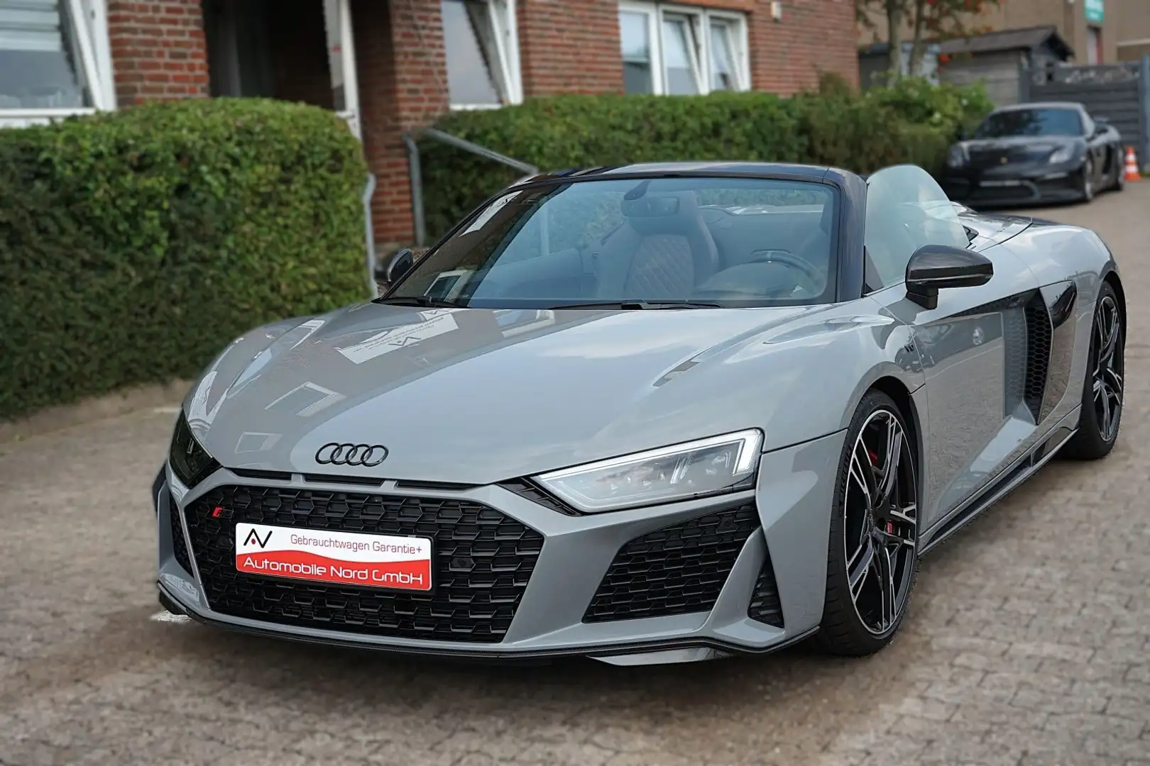 Audi R8 Spyder 5.2 FSI Quattro Performance Carbon Grau - 1