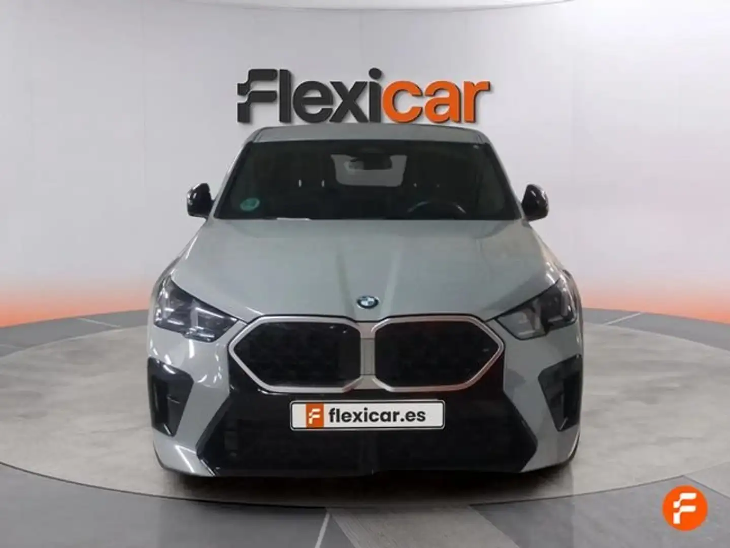 BMW X2 sDrive 18dA Gris - 2