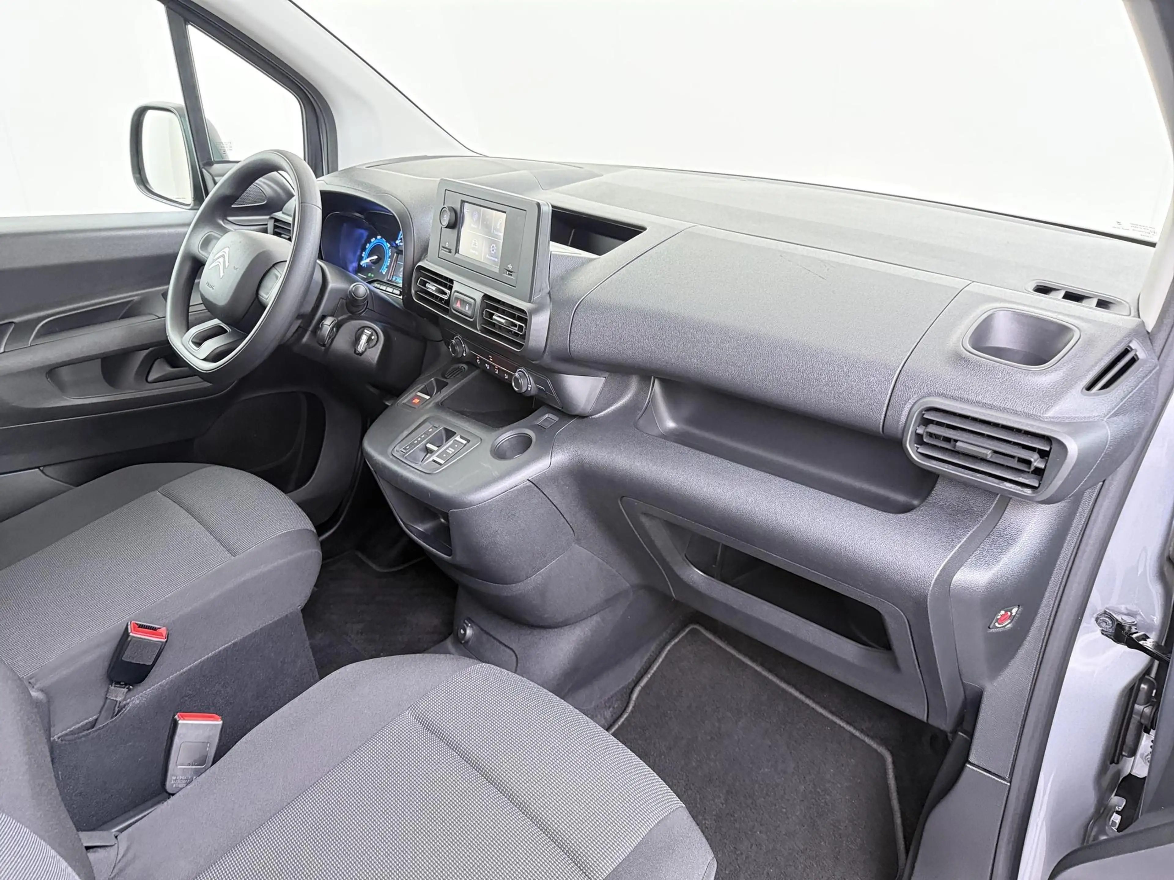 Citroen Berlingo ë-Berlingo Feel 50 kWh VAN: 26.900,- VOOR: 24.877, — photo 32