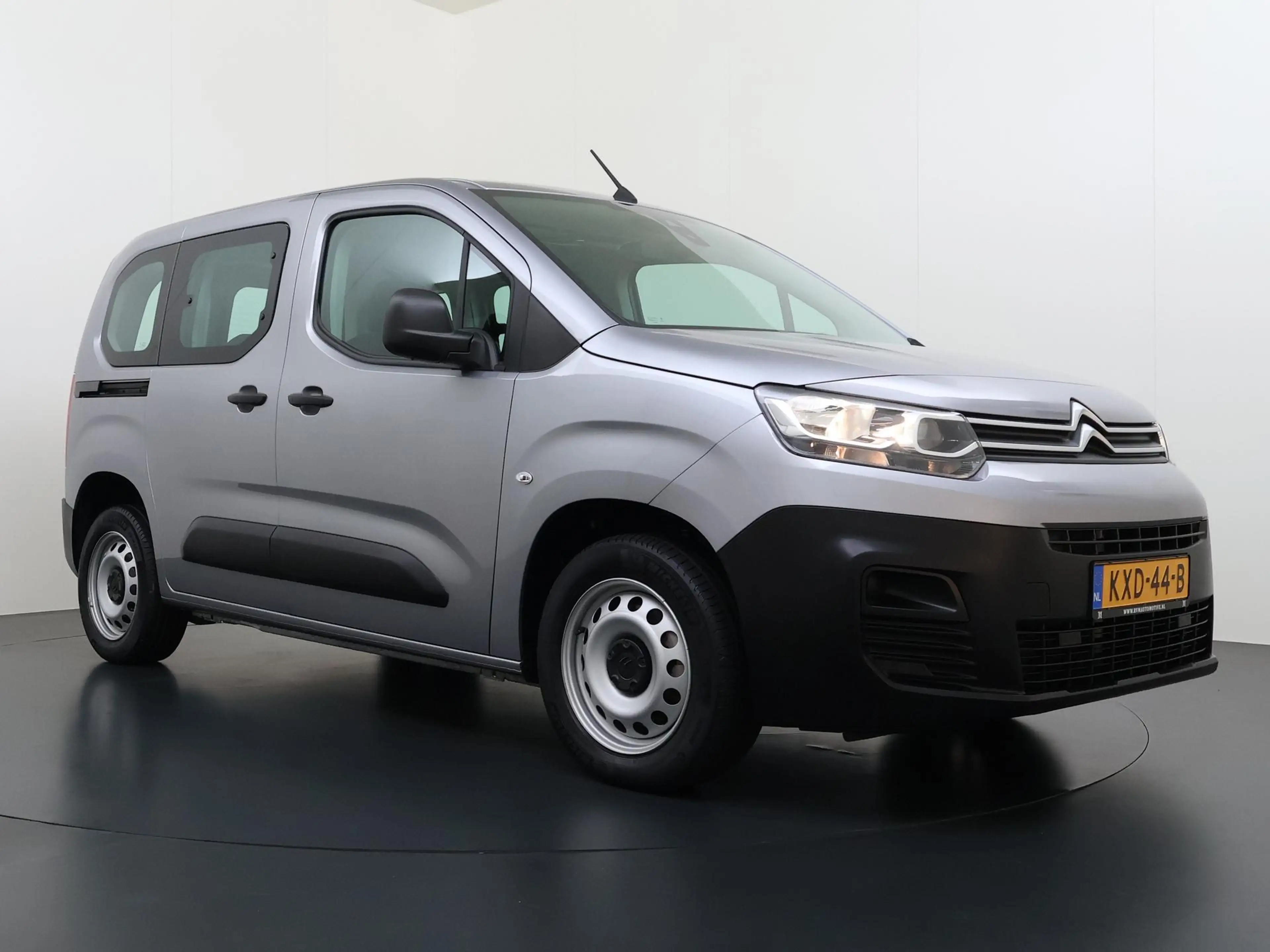 Citroen Berlingo ë-Berlingo Feel 50 kWh VAN: 26.900,- VOOR: 24.877, — photo 9
