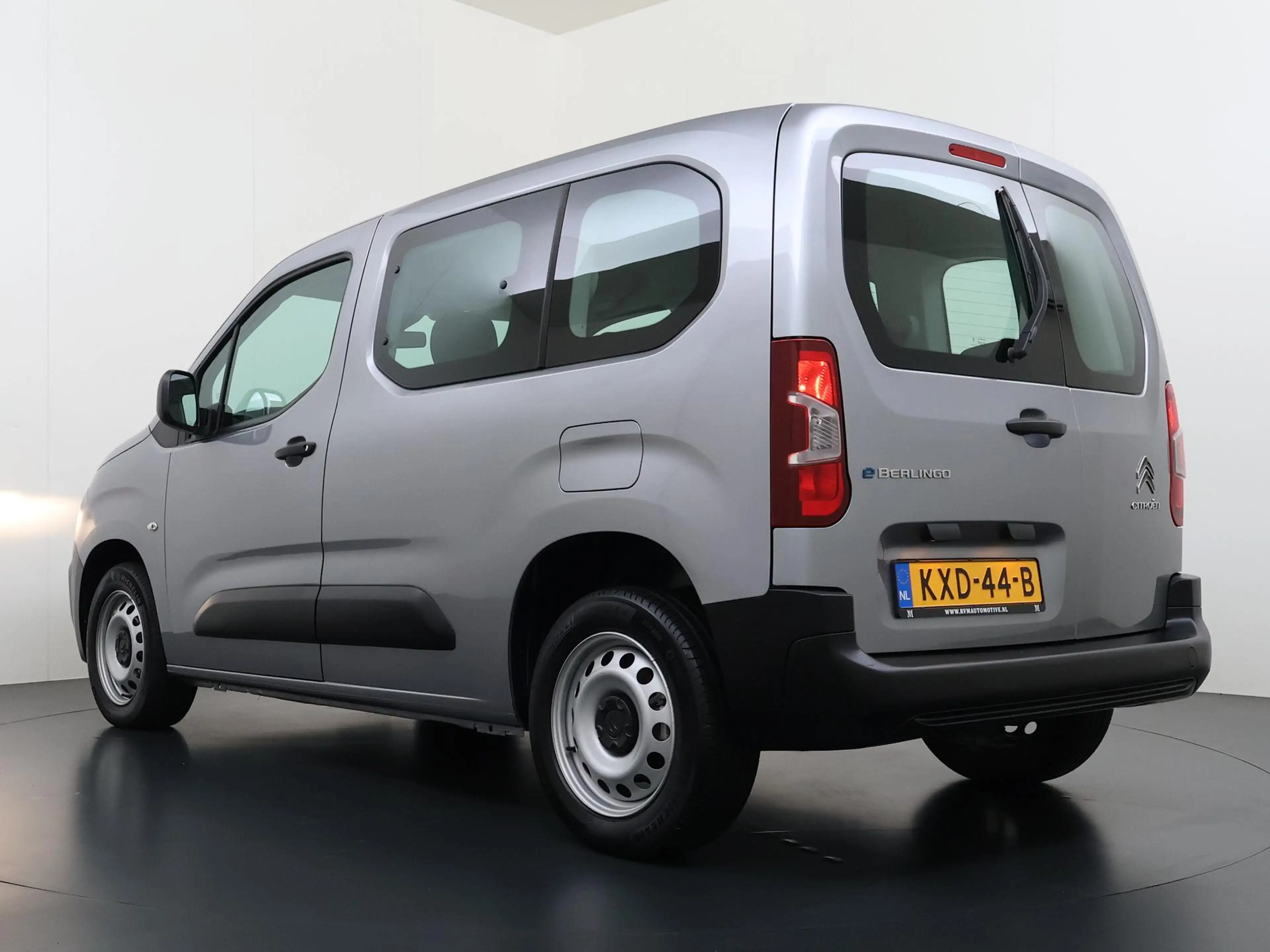 Citroen Berlingo ë-Berlingo Feel 50 kWh VAN: 26.900,- VOOR: 24.877, — photo 12