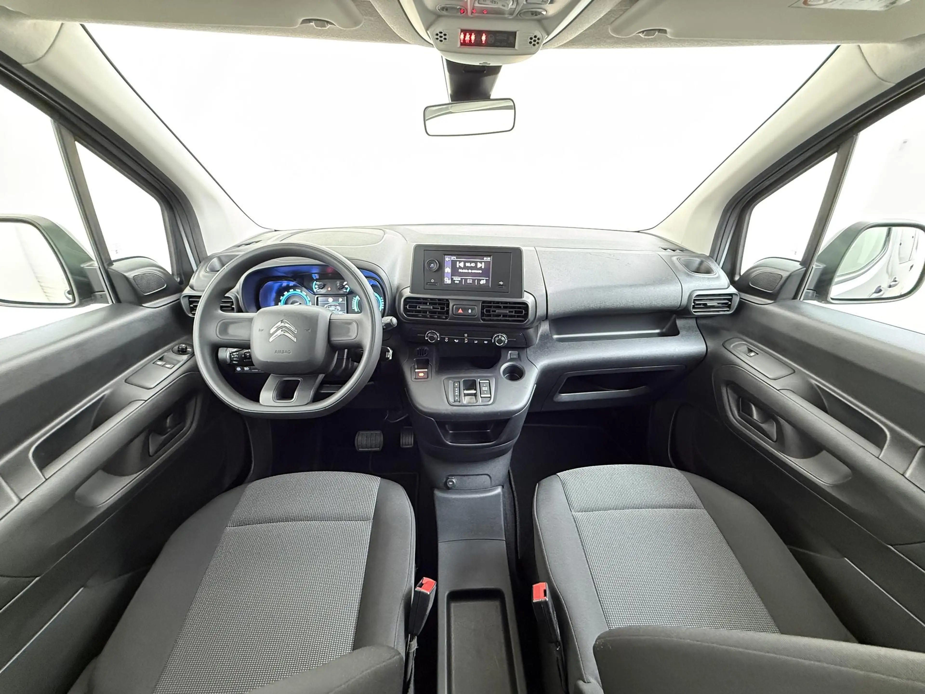 Citroen Berlingo ë-Berlingo Feel 50 kWh VAN: 26.900,- VOOR: 24.877, — photo 25