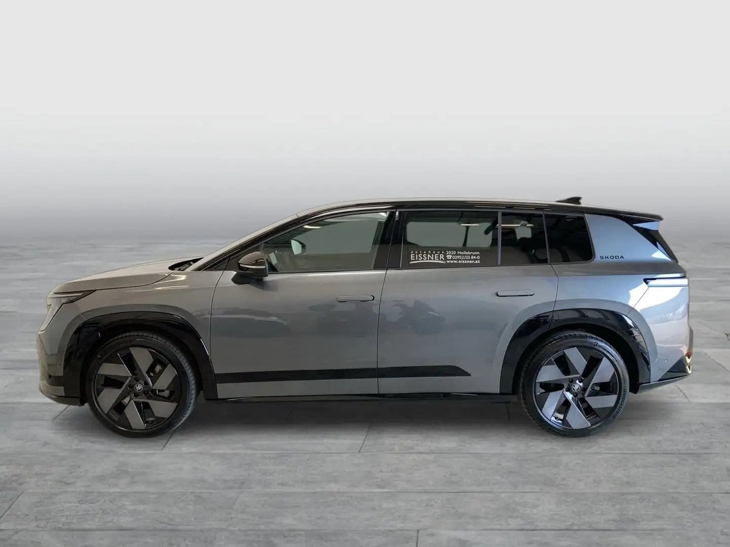 Skoda Peaq Sportline 90x Grau - 2