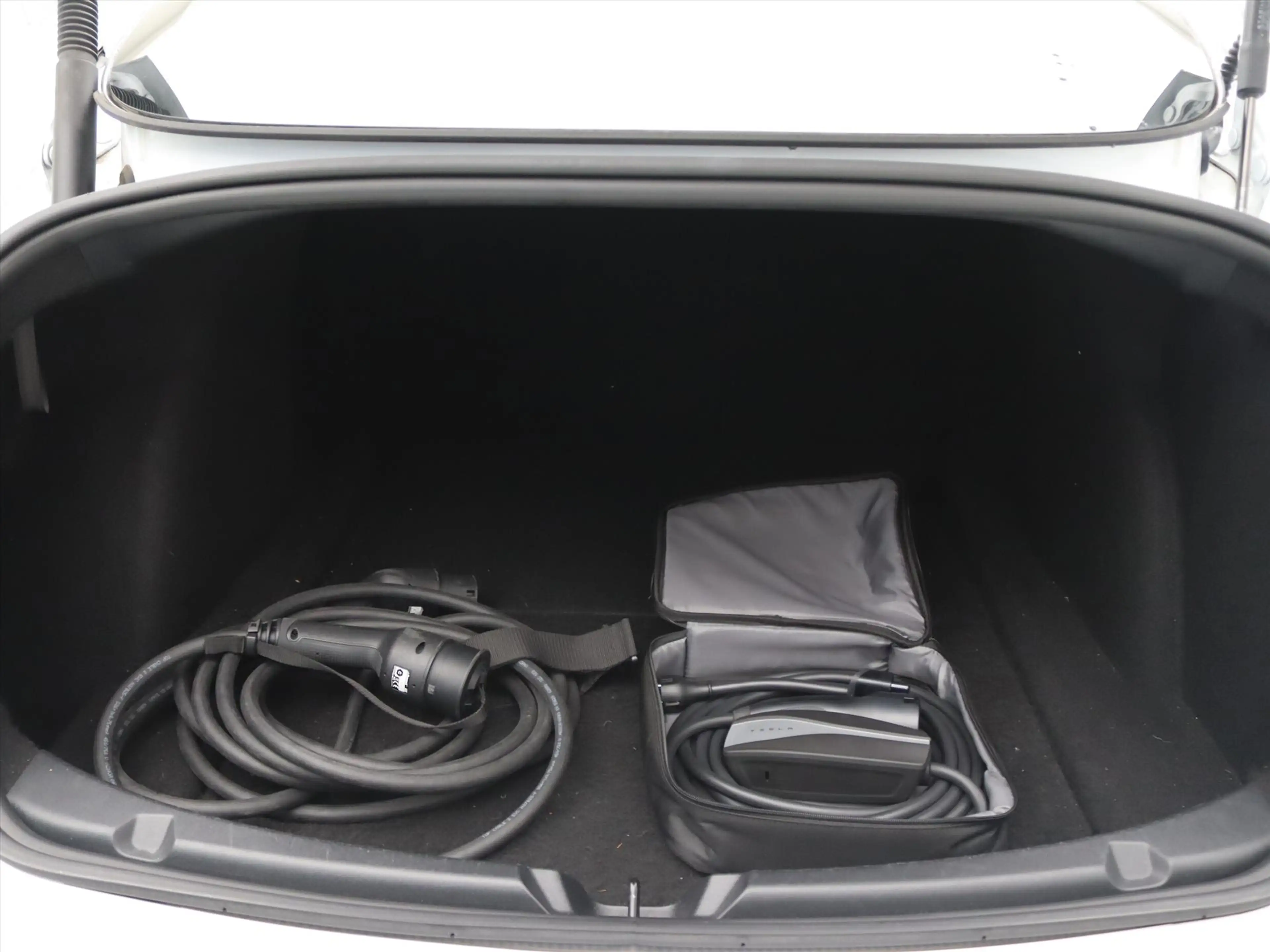 Tesla Model 3 Long-Range AWD 351pk 75 kWh UPGRADE 93% SoH [ AMD — photo 26