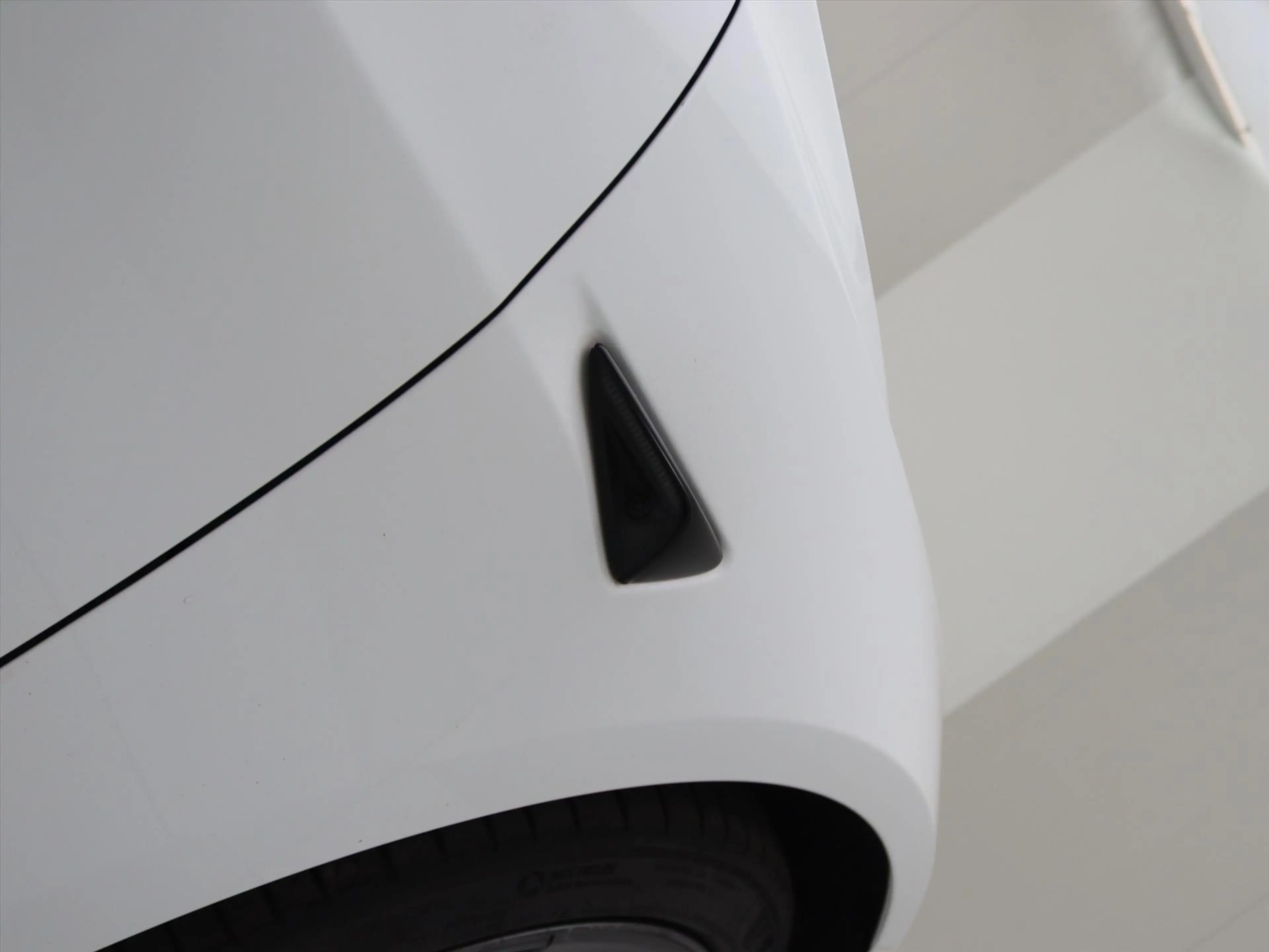 Tesla Model 3 Long-Range AWD 351pk 75 kWh UPGRADE 93% SoH [ AMD — photo 28