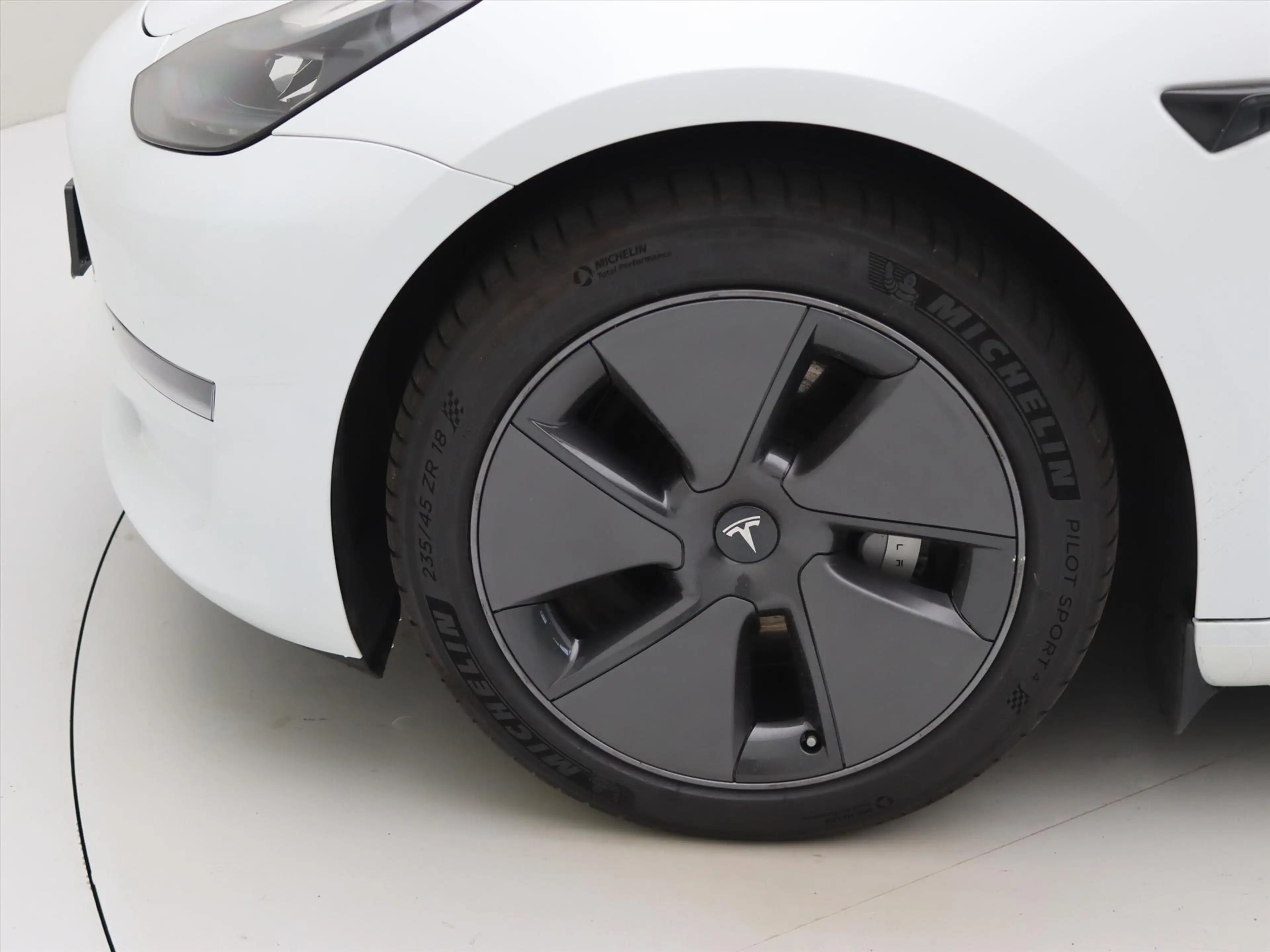 Tesla Model 3 Long-Range AWD 351pk 75 kWh UPGRADE 93% SoH [ AMD — photo 13