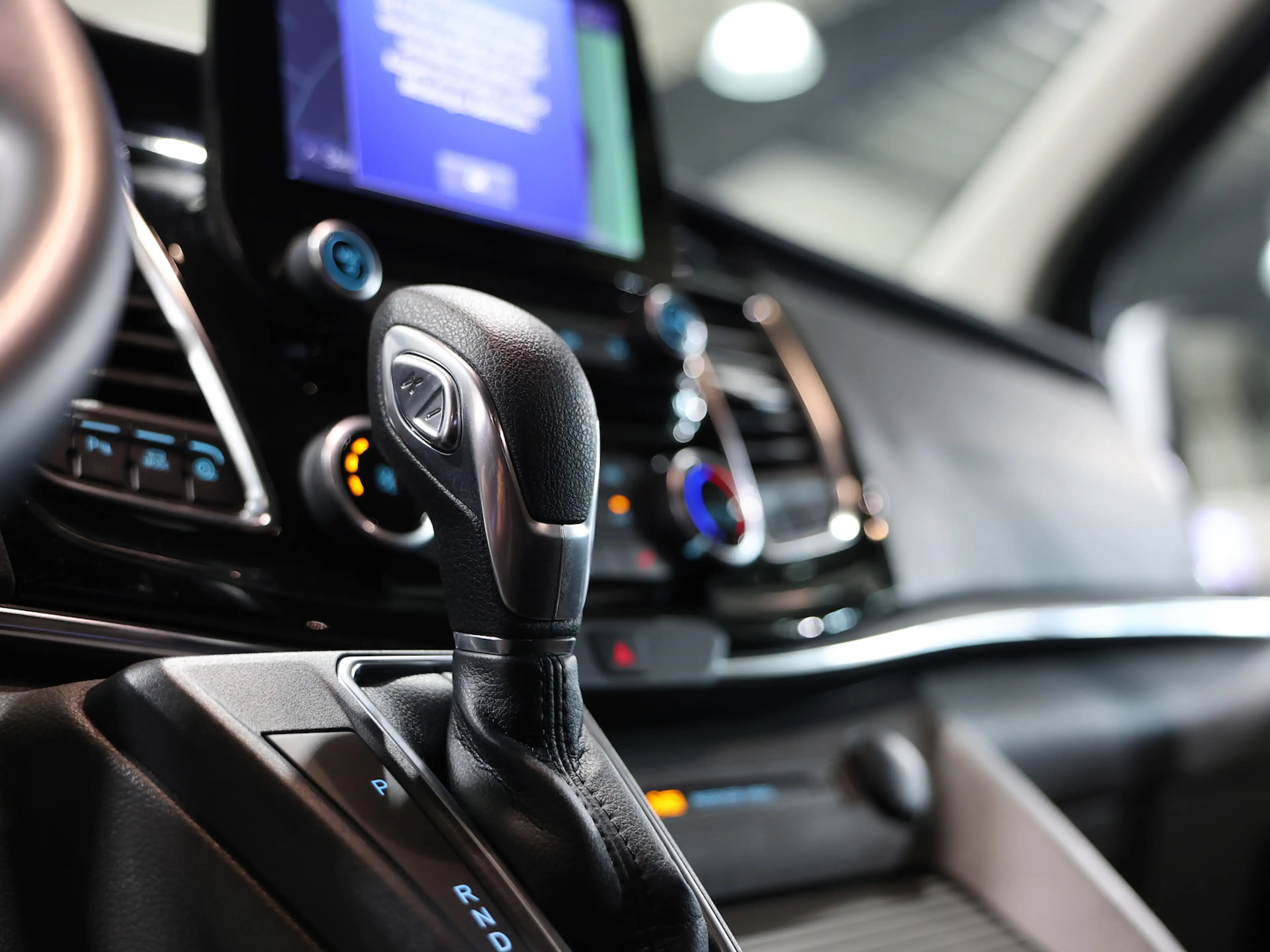Ford Tourneo Custom 320 L2 TITANIUM SHUTTLE 9-SITZER — photo 15