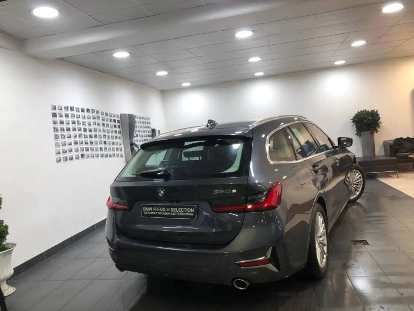 BMW 320 320eA 204ch Luxury Grigio - 2
