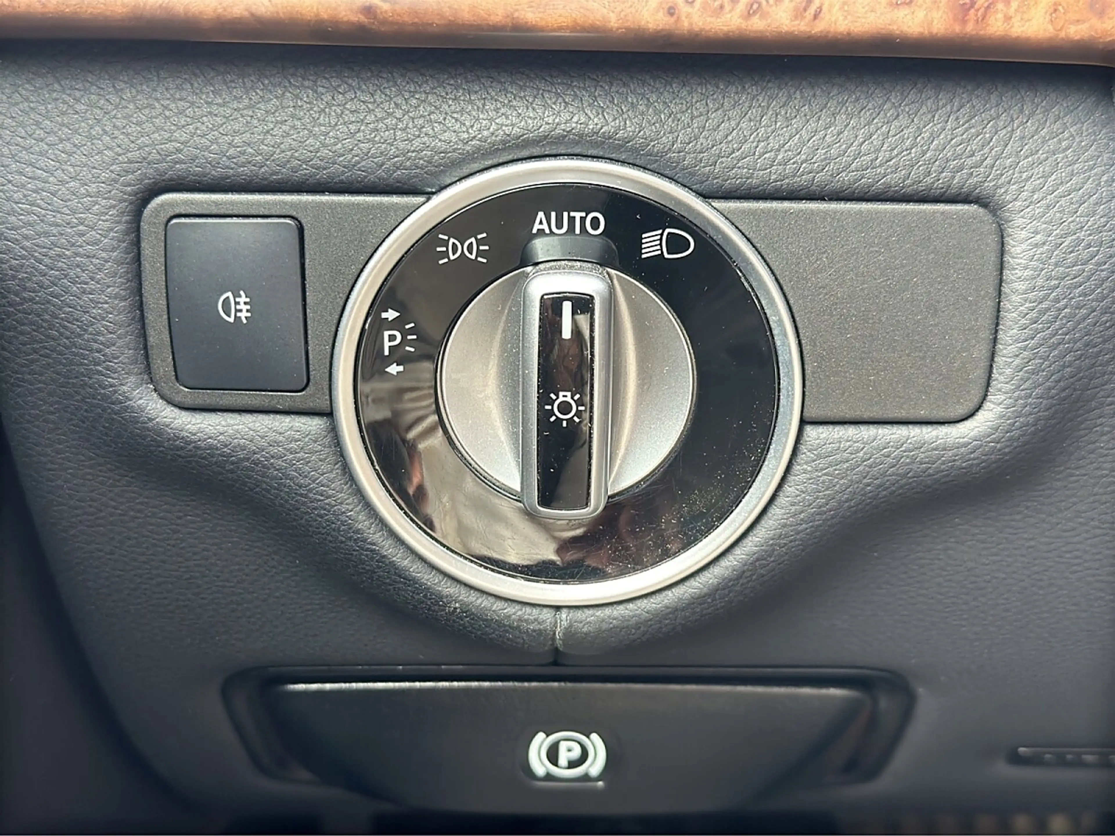 Mercedes-Benz CLS 350 CDI Shooting Brake 4MATIC Aut. — photo 8