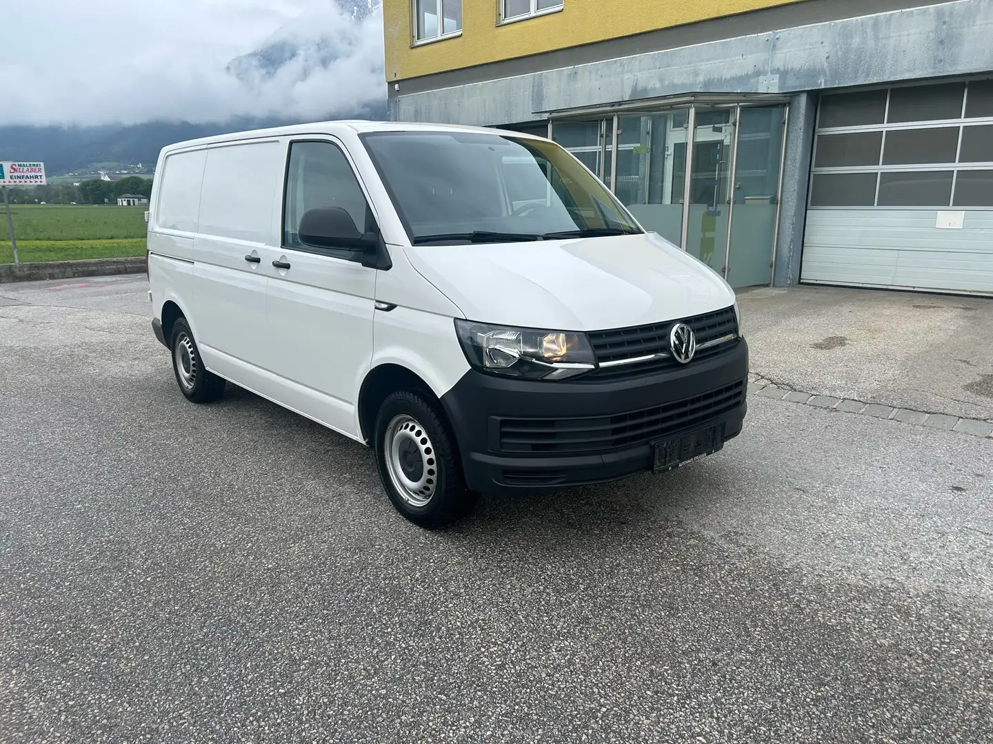 Volkswagen T6 Kombi KR 2,0 TDI BMT Bianco - 1