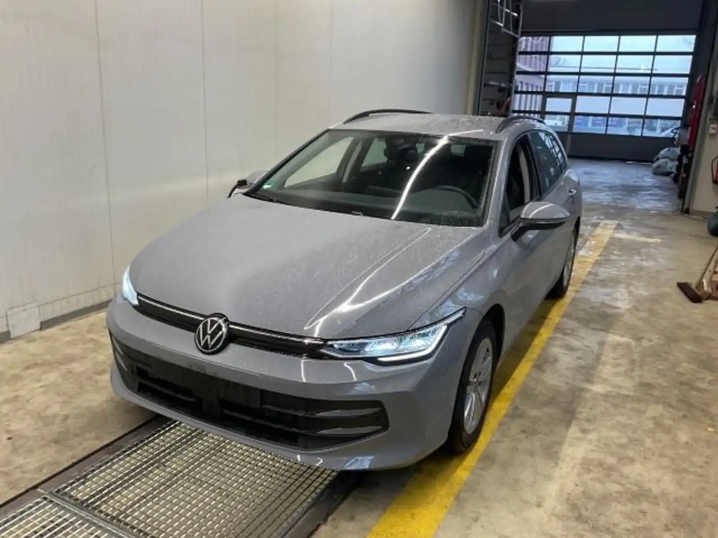 Volkswagen Golf Variant Golf VIII Variant 1.5 eTSI Life DSG AHK Standhzg Grau - 2