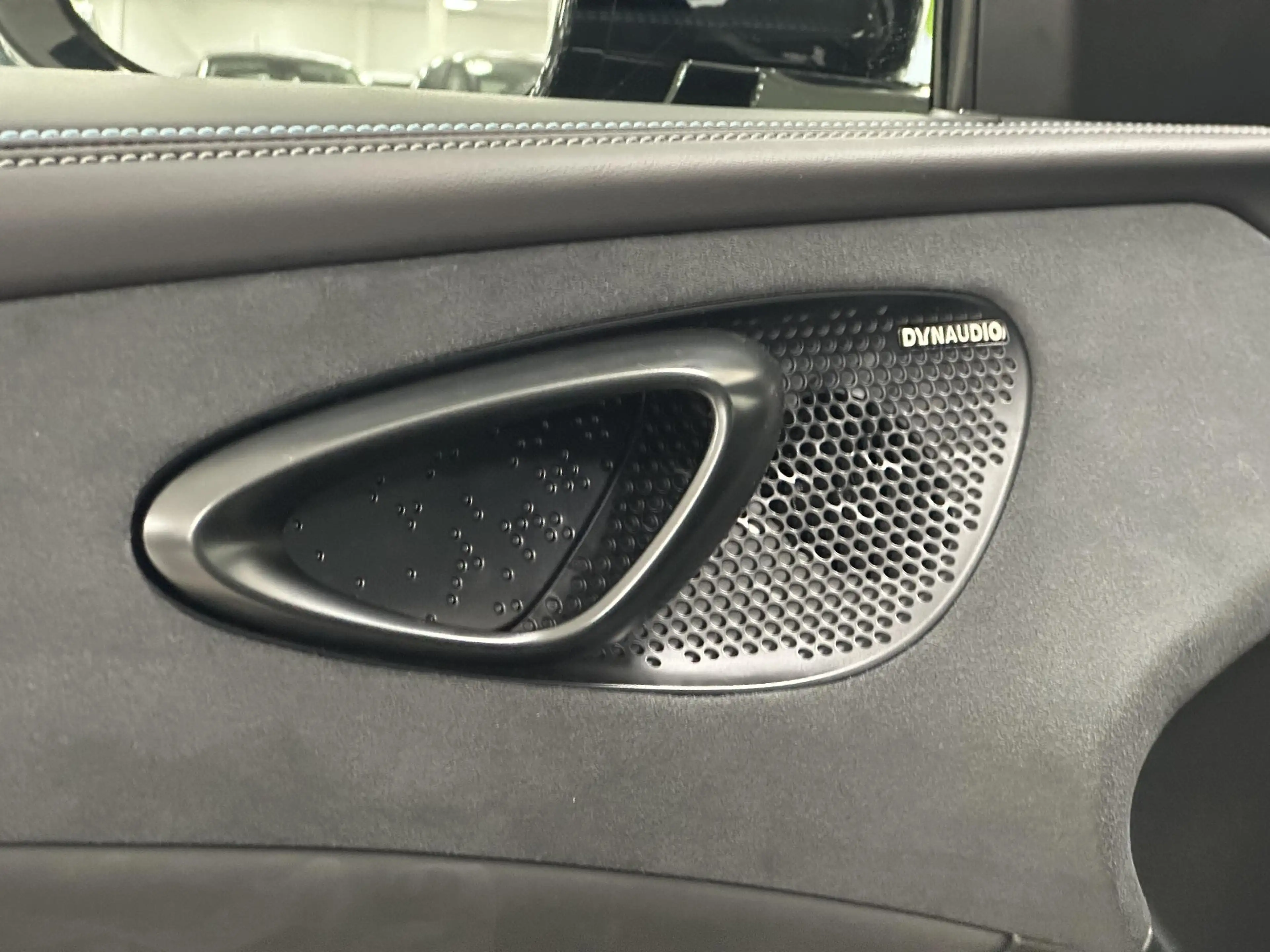 BYD Seal Design RWD 82.5 kWh Demo | 570KM WLTP range | Pano — photo 23