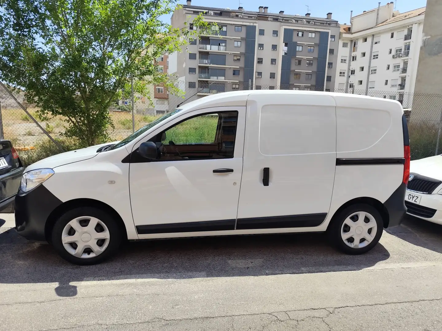 Dacia Dokker 16/ 110 cv / GLP Blanco - 2