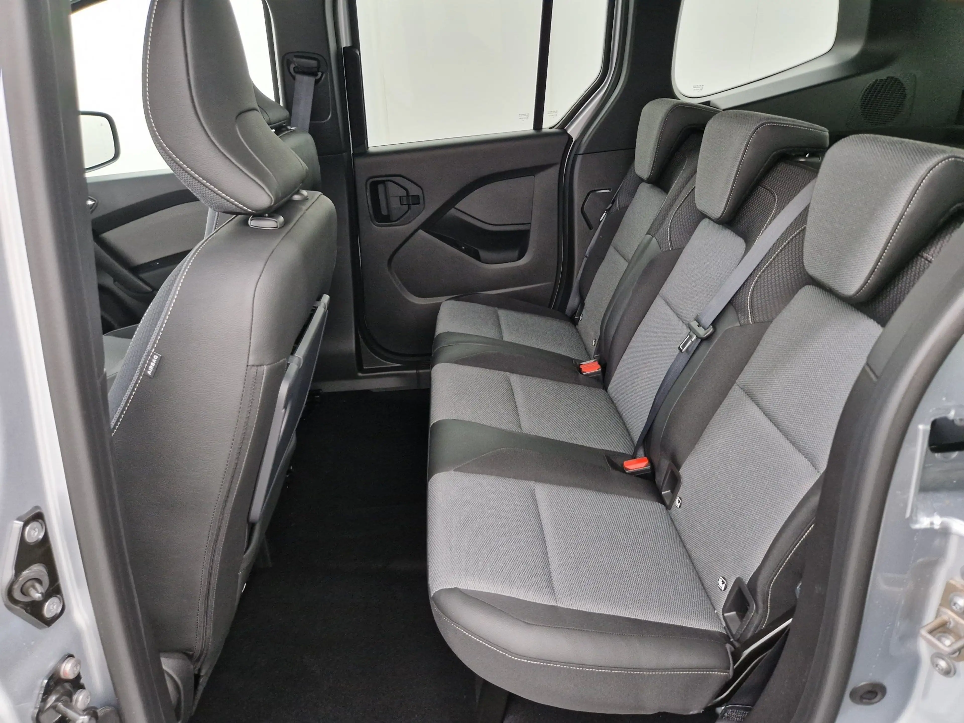 Renault Kangoo Techno Blue dCi 115 EDC SHZ Navi — photo 9