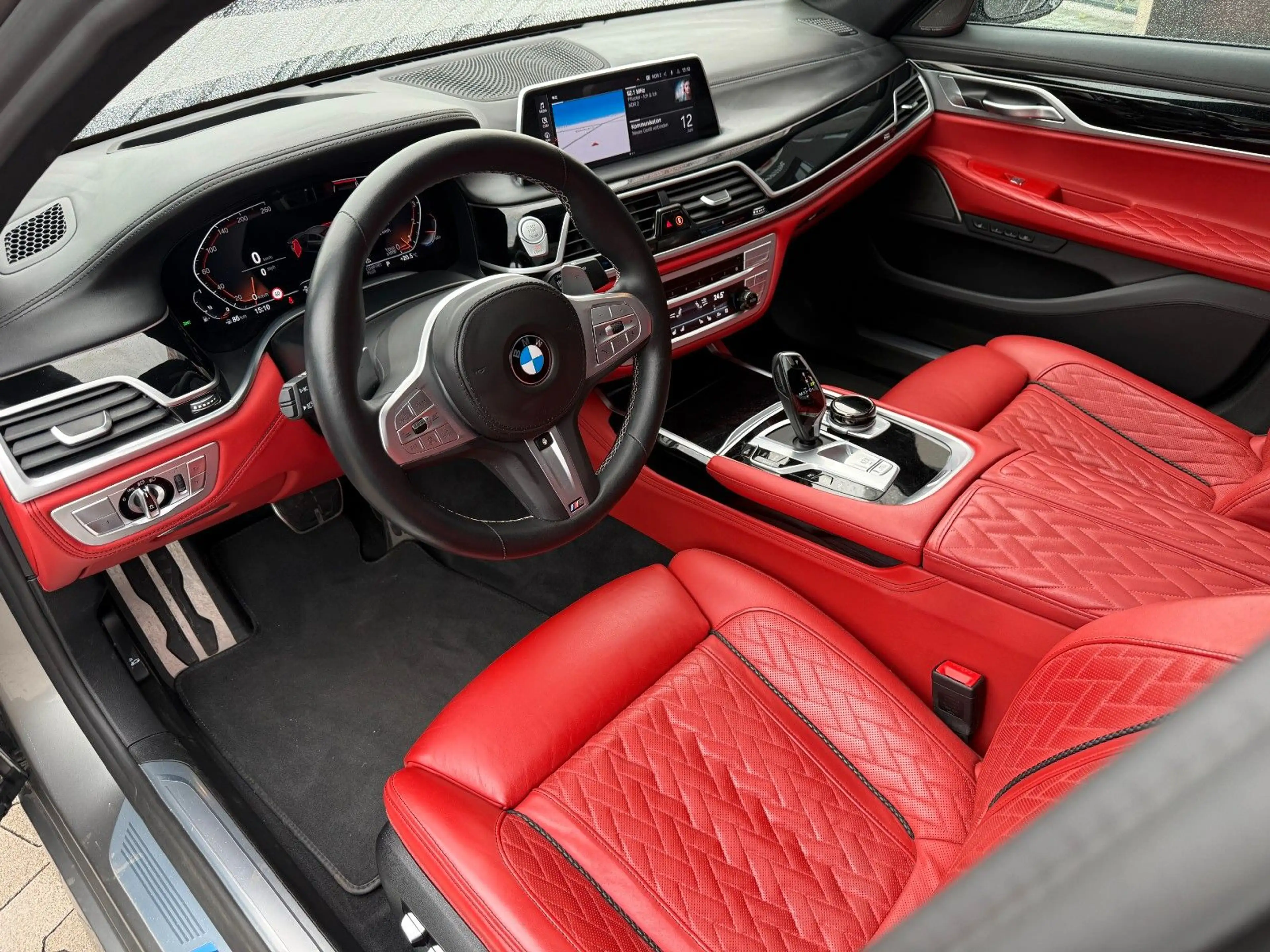 BMW 750 Li xDrive *VOLL*S.BELÜFTUNG*H/K*PANO*MASSAGE* — photo 13