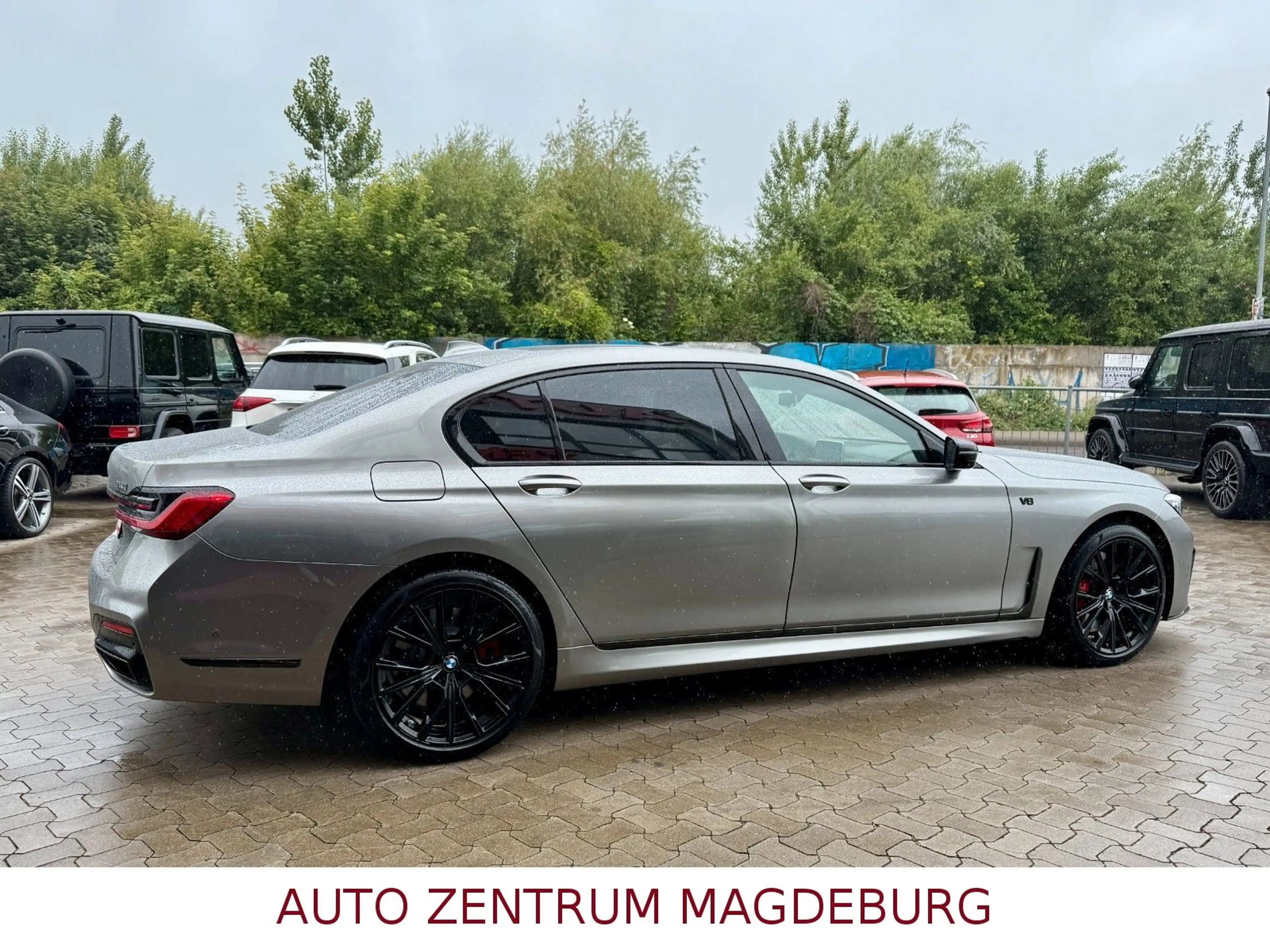 BMW 750 Li xDrive *VOLL*S.BELÜFTUNG*H/K*PANO*MASSAGE* — photo 5