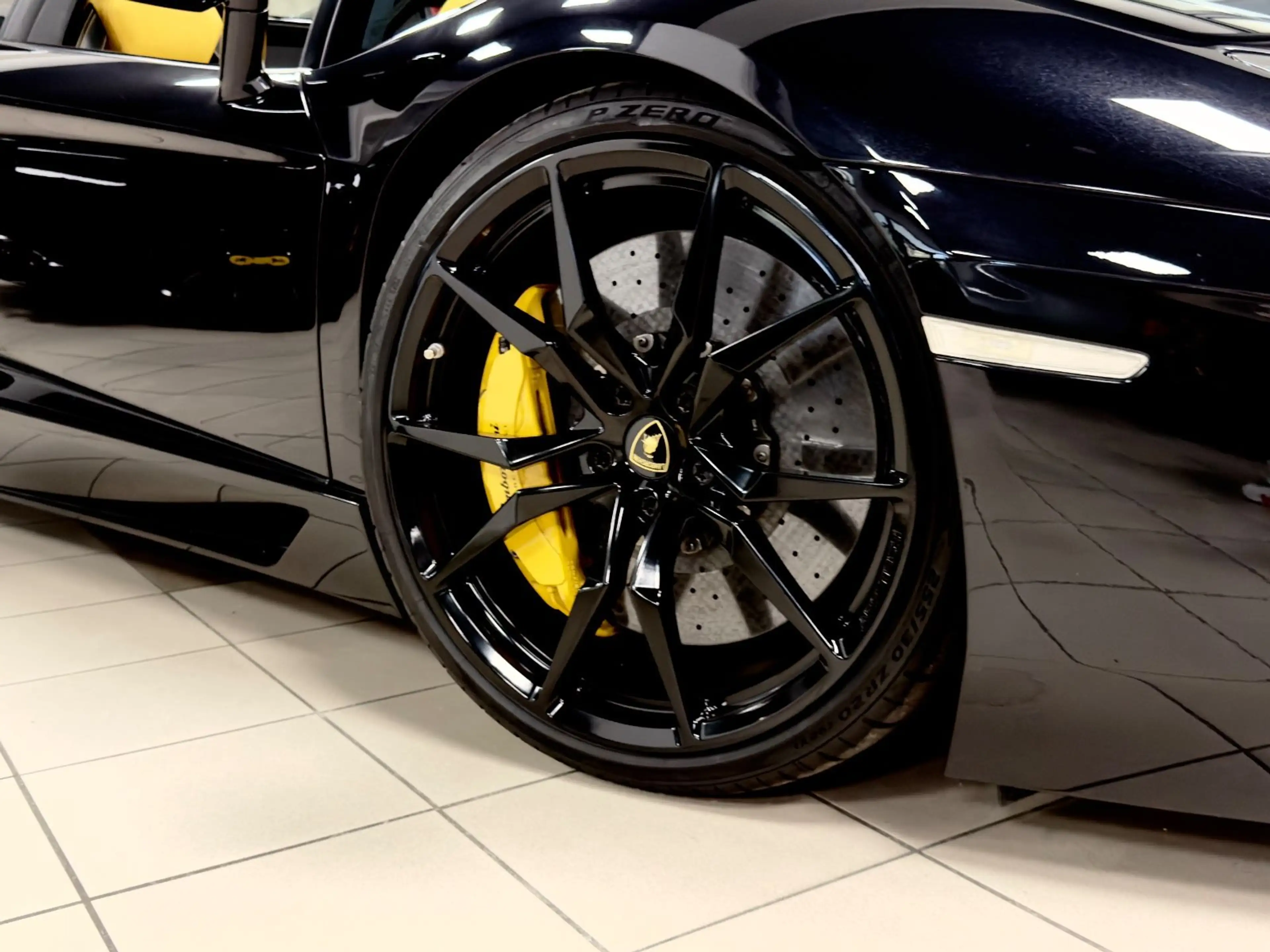 Lamborghini Aventador AVENTADOR LP 700-4 ROADSTER NOVITEC EINZELSTÜCK! — photo 14