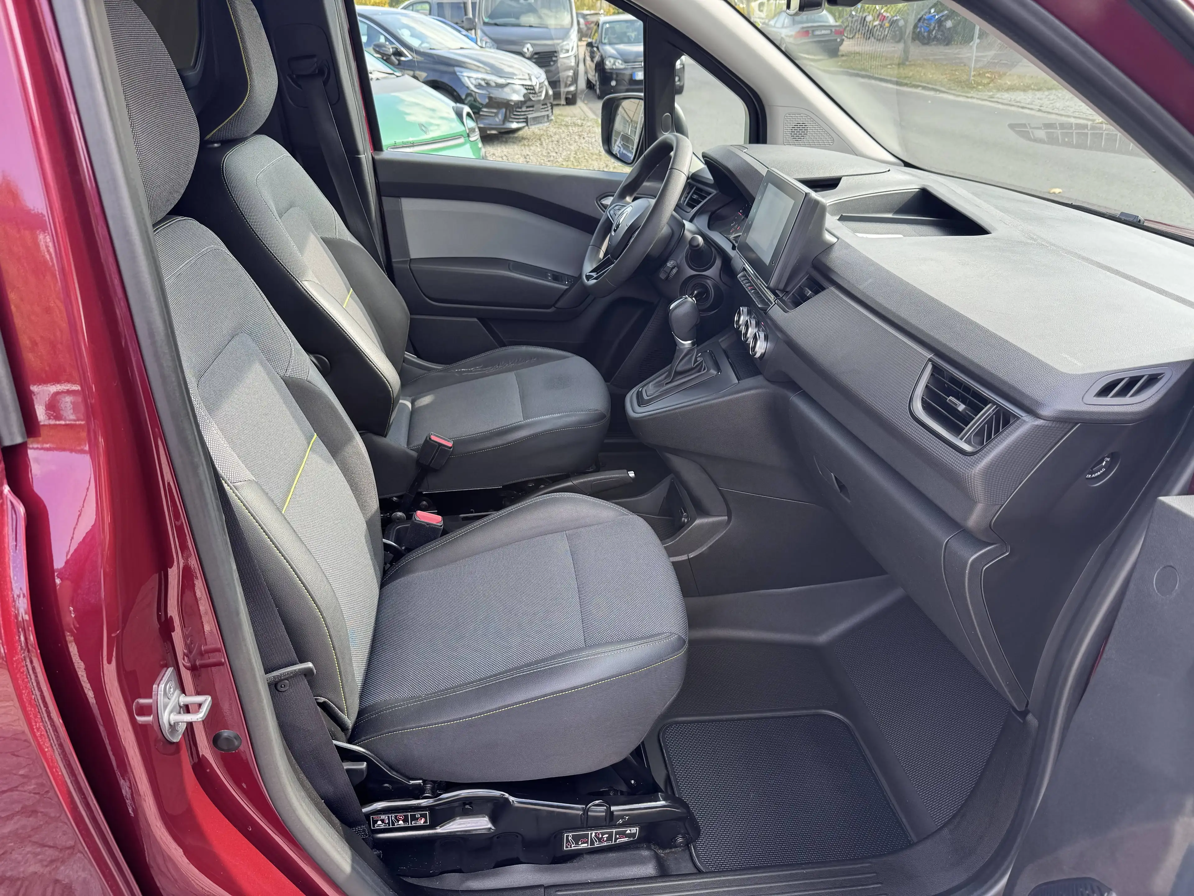 Renault Kangoo Rapid Advance dCi 115 EDC L1 — photo 8