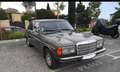 Mercedes-Benz 240 - thumbnail 1