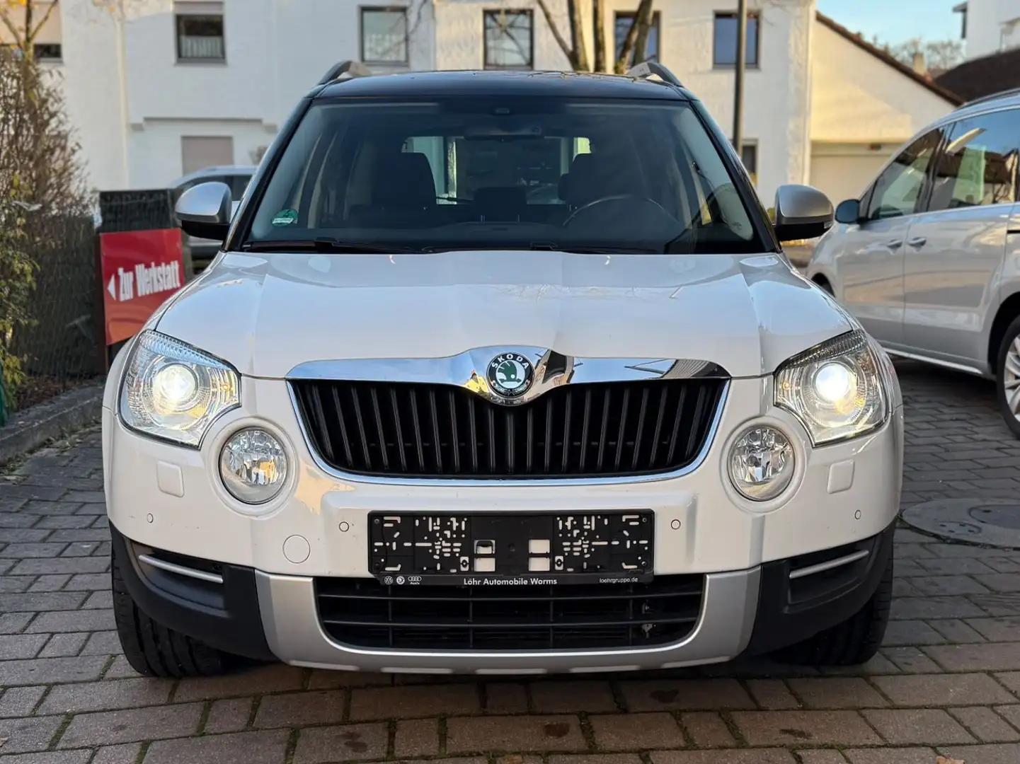 Skoda Yeti 2.0 TDI DSG Elegance Plus Edition 4x4 Blanc - 2